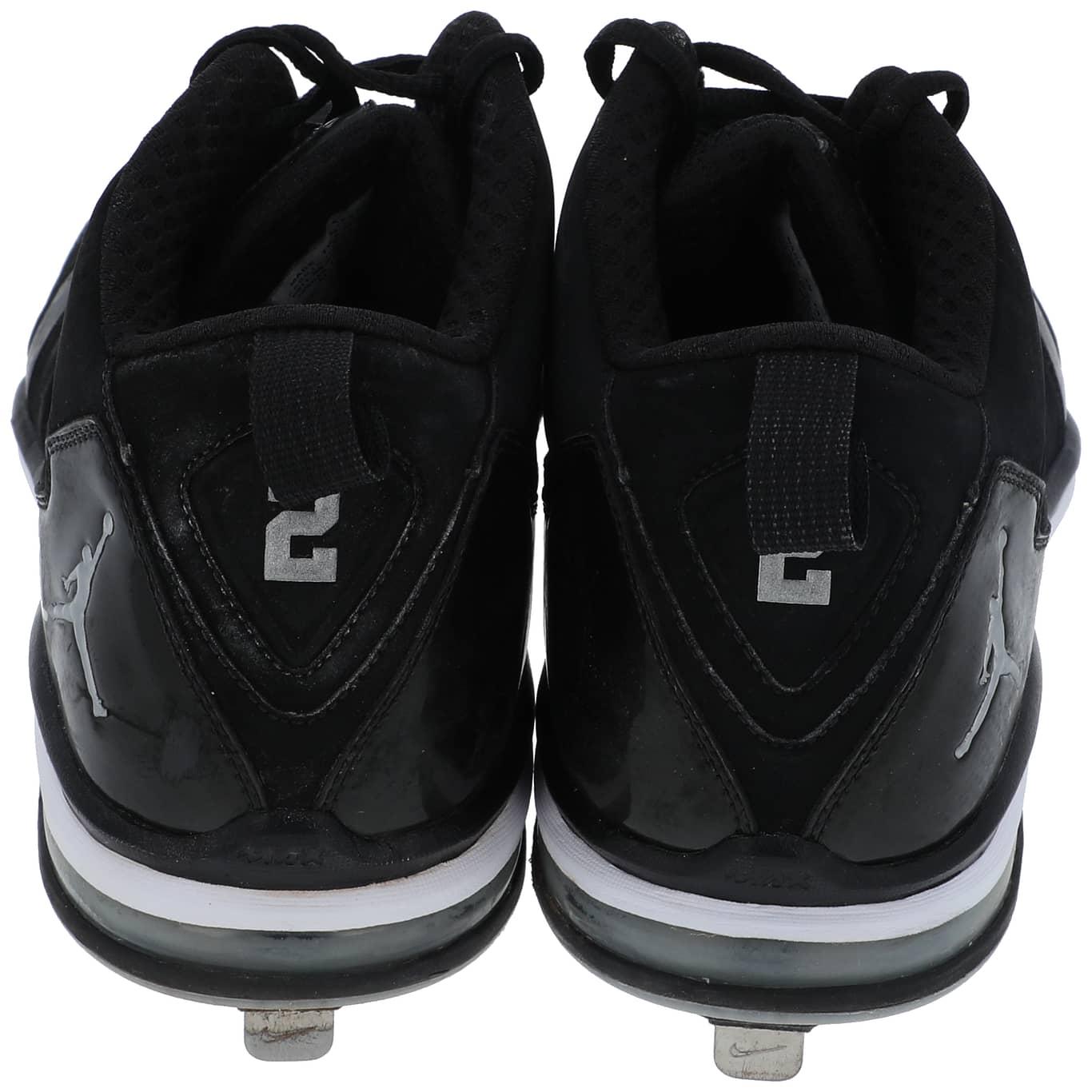 Derek Jeter Signed Game-Used Jordan Brand Baseball Cleats (Steiner) at PristineAuction.com Derek Jeter Signed Game-Used Jordan Brand Baseball Cleats (Steiner) at PristineAuction.com