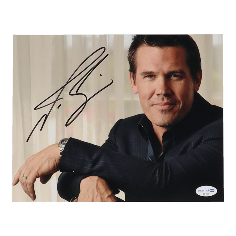 Josh Brolin Signed 8x10 Photo (ACOA) | Pristine Auction