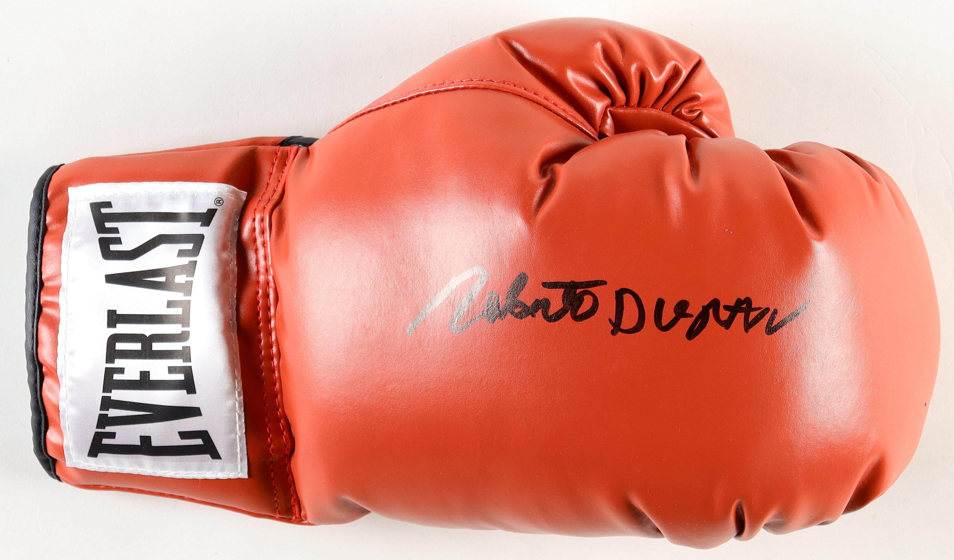 Roberto Duran Signed Everlast Boxing Glove (JSA) at PristineAuction.com Roberto Duran Signed Everlast Boxing Glove (JSA) at PristineAuction.com