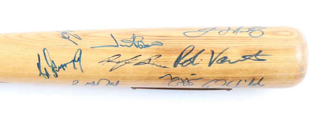 "Young Stars Of Baseball- Circa 2000" LE Louisville Slugger Baseball Bat Signed By (17) With Ken Griffey Jr., Frank Thomas, Tino Martinez, Jim Abbott (Beckett) at PristineAuction.com "Young Stars Of Baseball- Circa 2000" LE Louisville Slugger Baseball Bat Signed By (17) With Ken Griffey Jr., Frank Thomas, Tino Martinez, Jim Abbott (Beckett) at PristineAuction.com