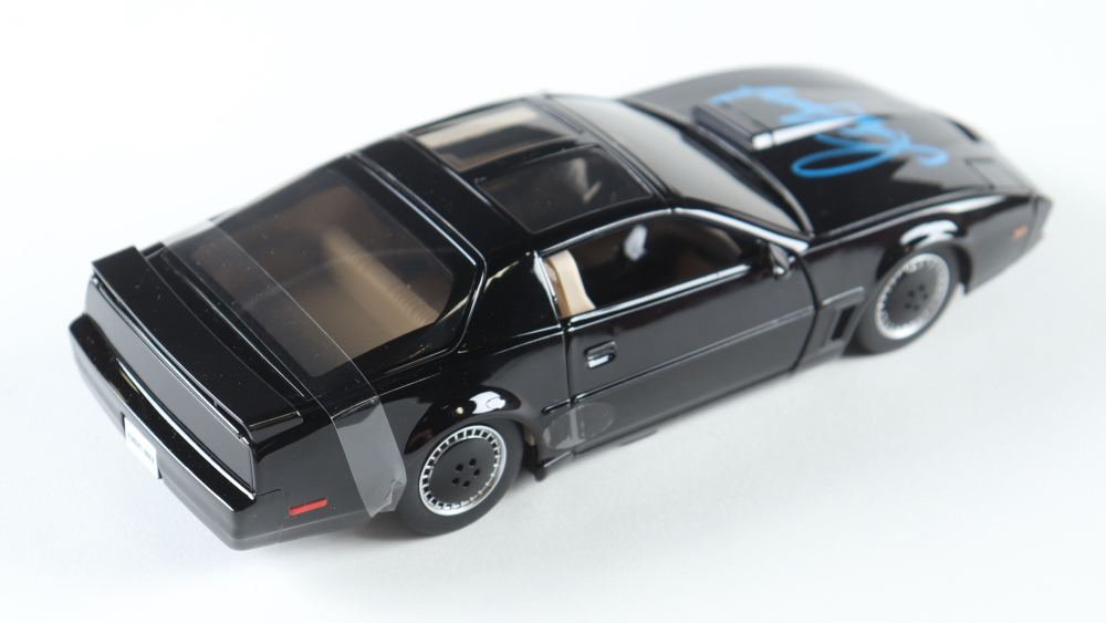 David Hasselhoff Signed "Knight Rider" 1:24 Diecast Car (Beckett) at PristineAuction.com David Hasselhoff Signed "Knight Rider" 1:24 Diecast Car (Beckett) at PristineAuction.com