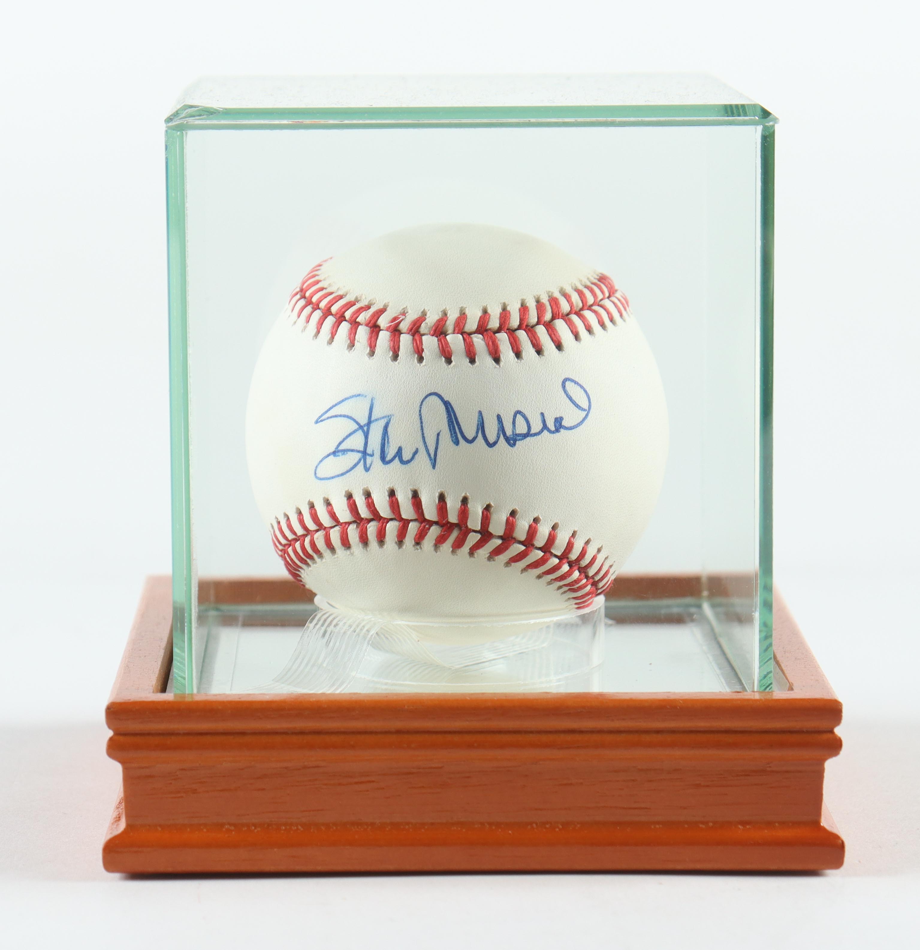 Stan Musial Signed ONL Baseball with Display Case (PSA) at PristineAuction.com Stan Musial Signed ONL Baseball with Display Case (PSA) at PristineAuction.com