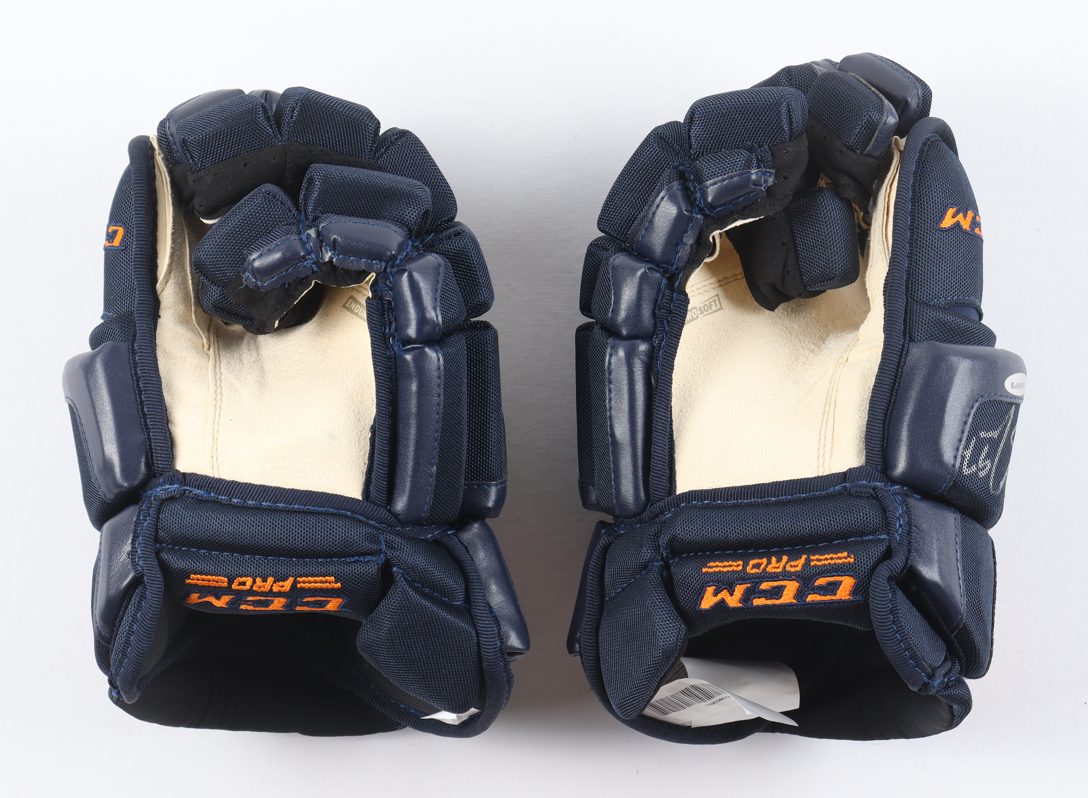 Connor McDavid Signed Set of (2) CCM Hockey Gloves (UDA) at PristineAuction.com Connor McDavid Signed Set of (2) CCM Hockey Gloves (UDA) at PristineAuction.com