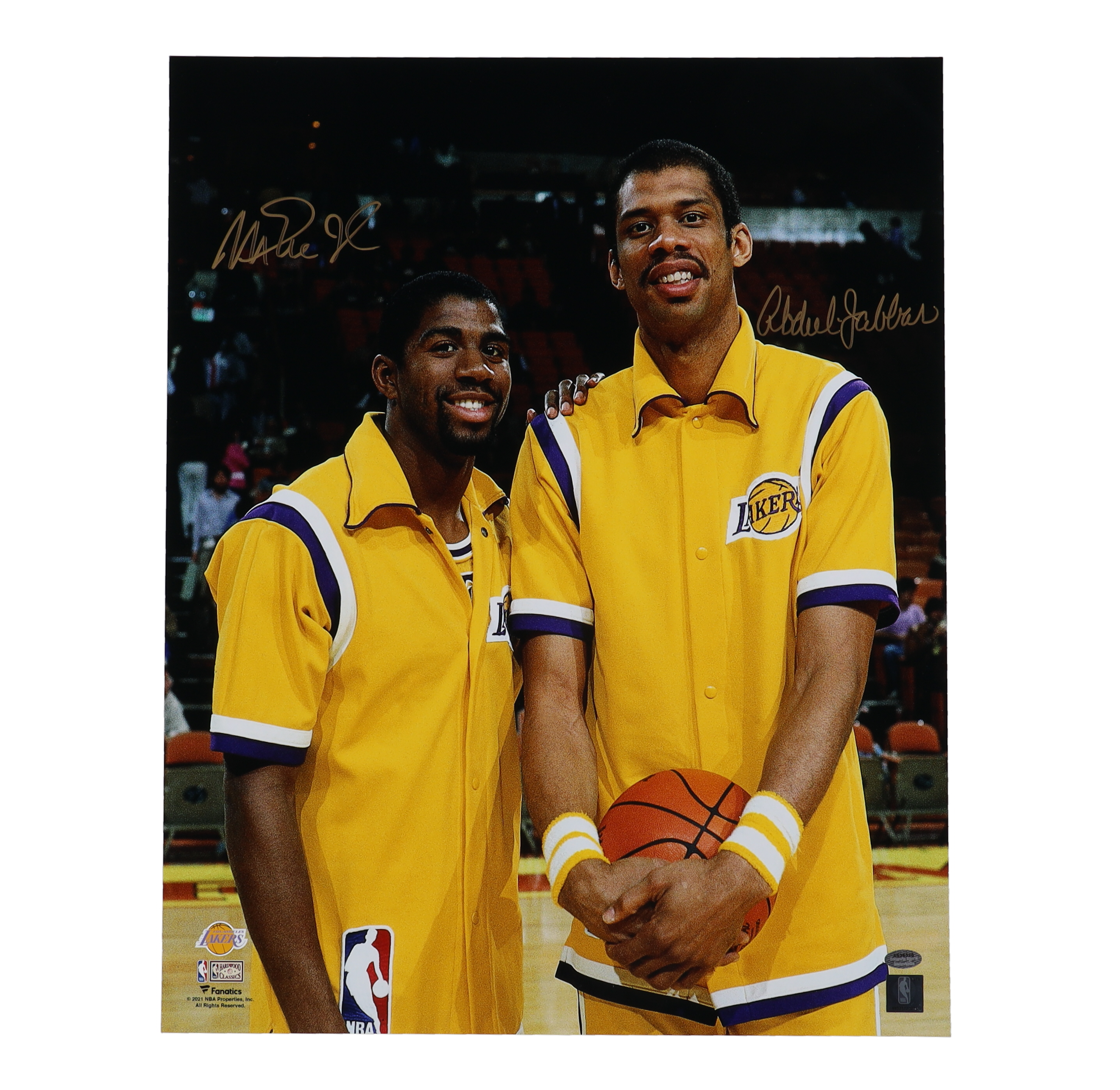 Magic Johnson & Kareem Abdul-Jabbar Signed Lakers 16x20 Photo (Schwartz) at PristineAuction.com Magic Johnson & Kareem Abdul-Jabbar Signed Lakers 16x20 Photo (Schwartz) at PristineAuction.com