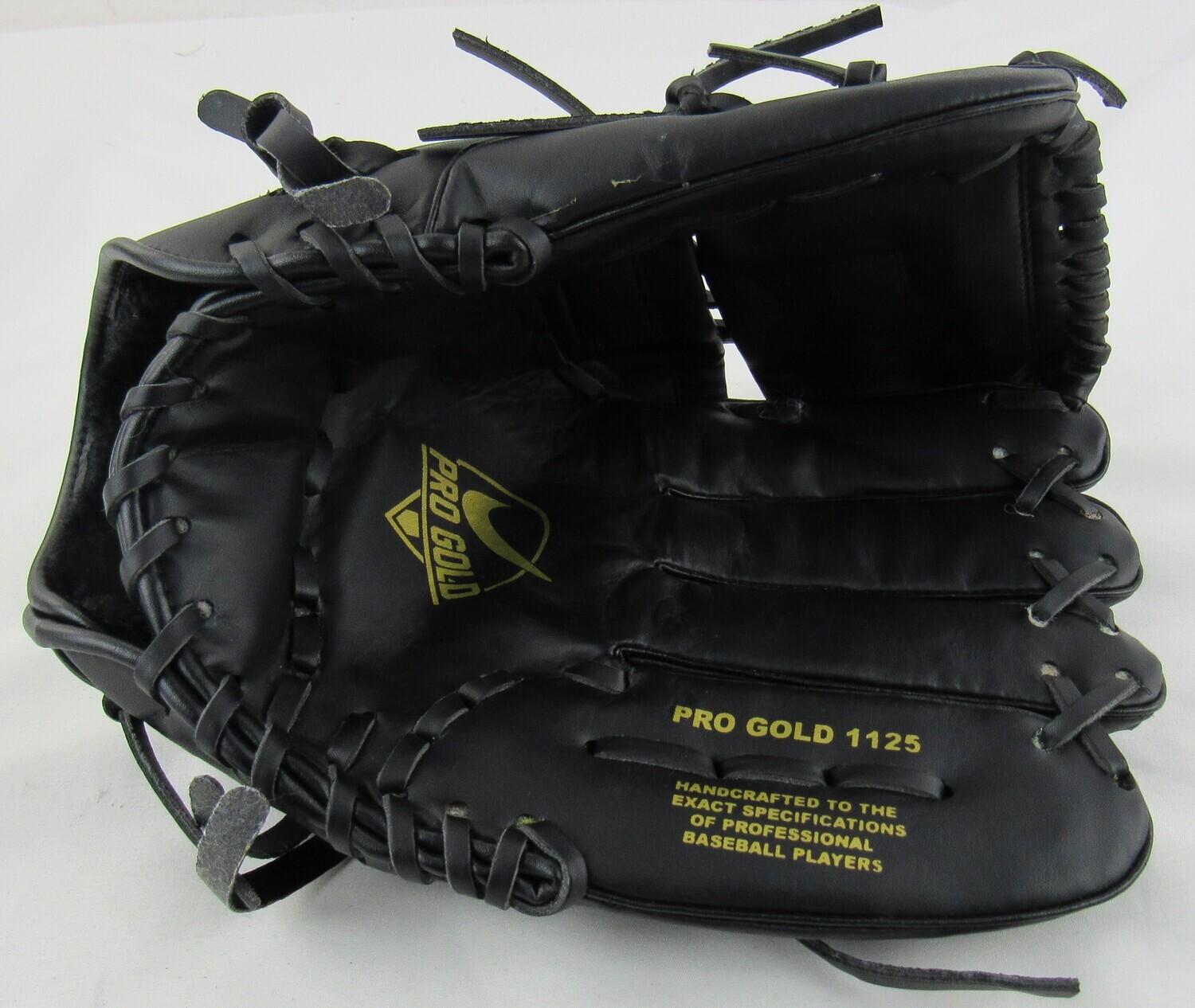 Mariano Rivera Signed Nike Player Model Baseball Glove Inscribed "HOF 2019" (CX by Steiner) at PristineAuction.com Mariano Rivera Signed Nike Player Model Baseball Glove Inscribed "HOF 2019" (CX by Steiner) at PristineAuction.com