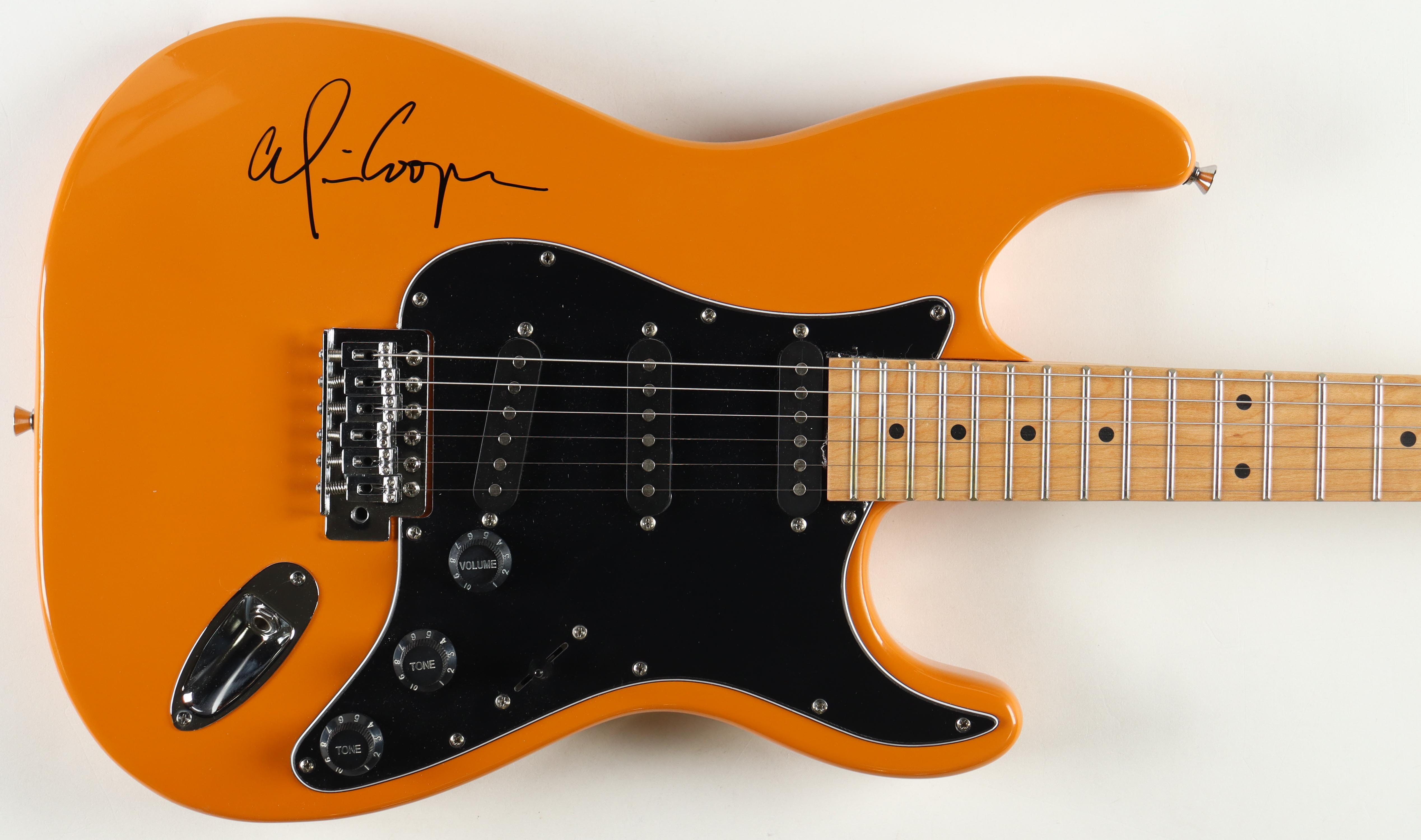 Alice Cooper Signed Full-Size Electric Guitar (Beckett) at PristineAuction.com Alice Cooper Signed Full-Size Electric Guitar (Beckett) at PristineAuction.com