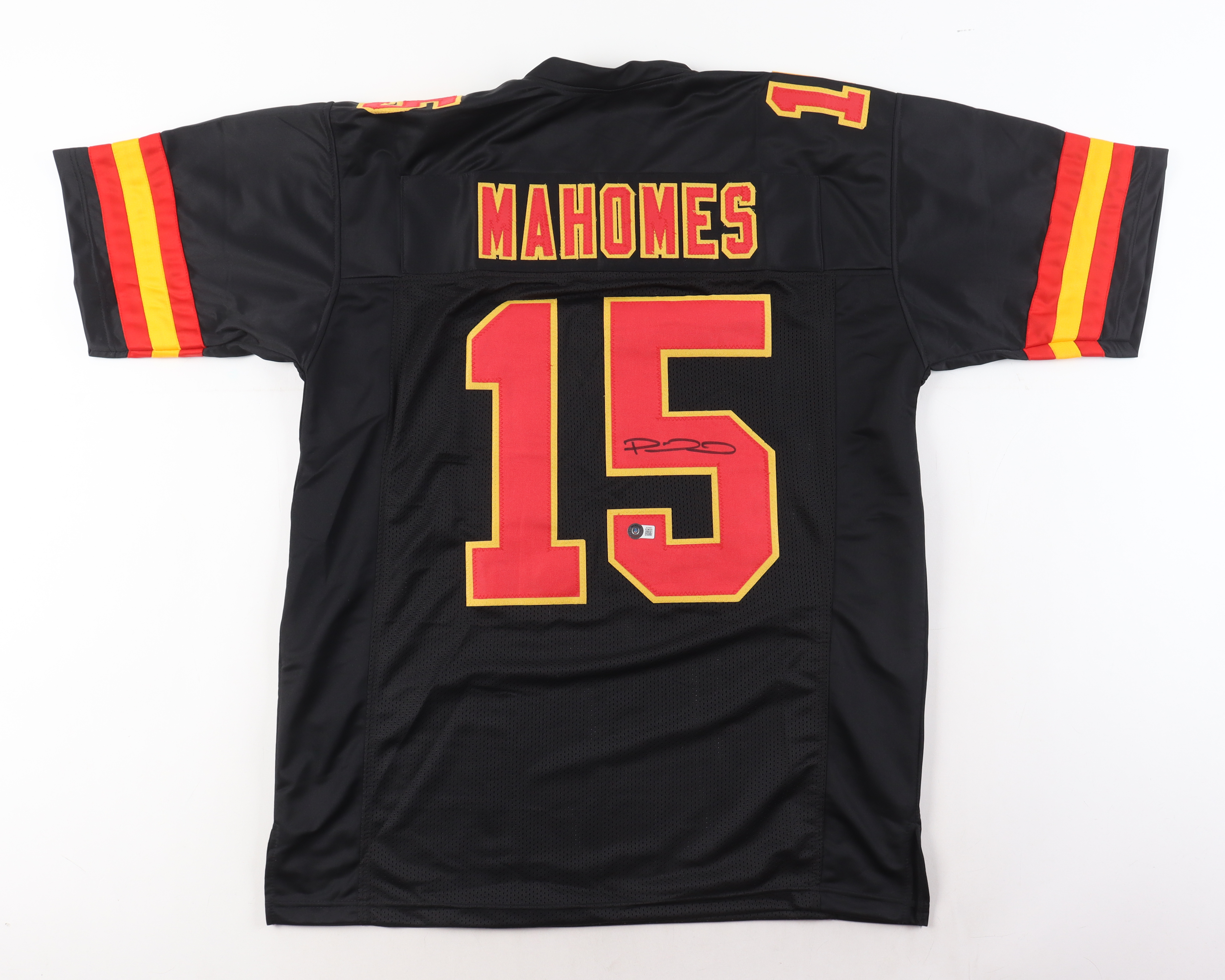 Patrick Mahomes Signed Jersey (Beckett) at PristineAuction.com Patrick Mahomes Signed Jersey (Beckett) at PristineAuction.com