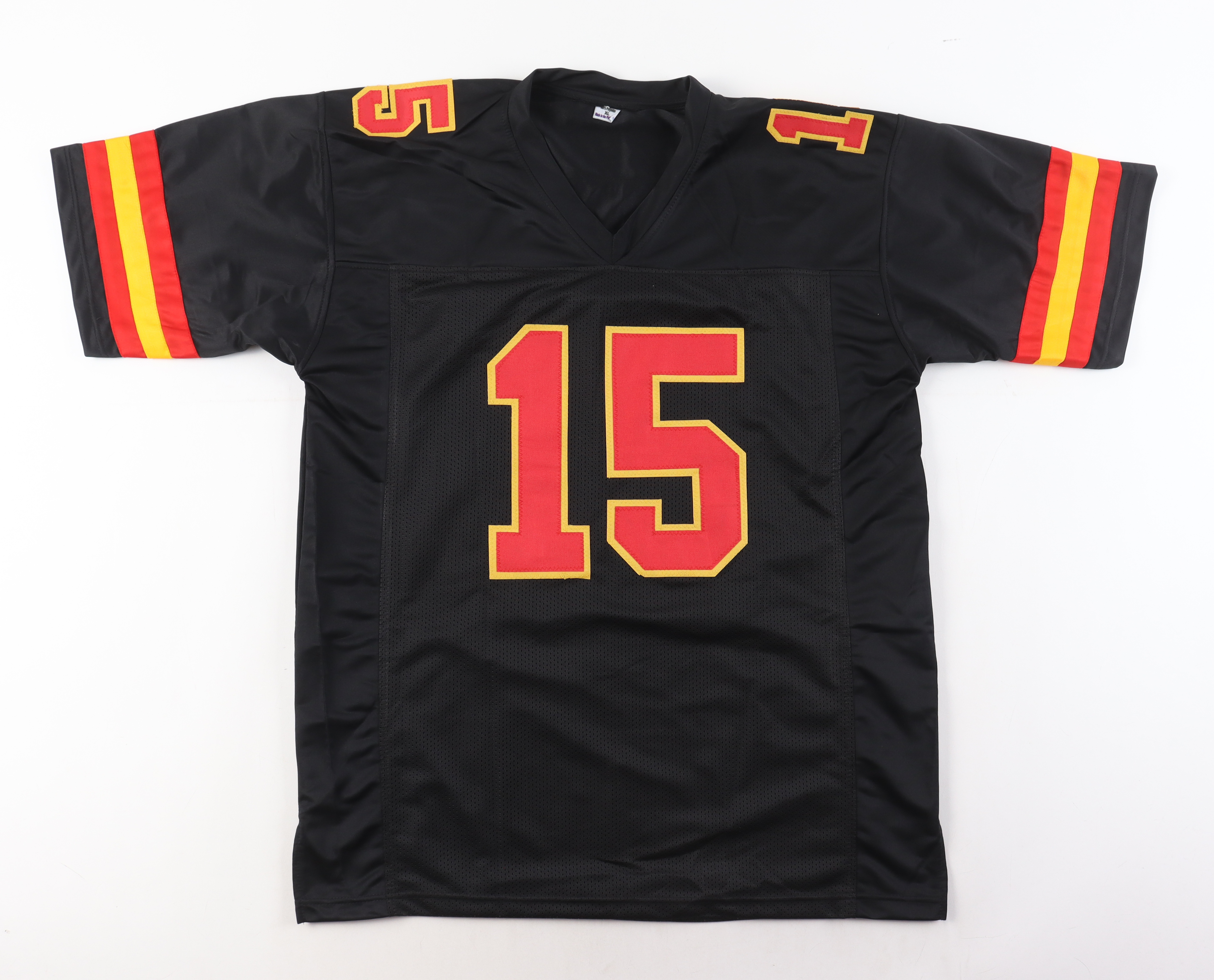 Patrick Mahomes Signed Jersey (Beckett) at PristineAuction.com Patrick Mahomes Signed Jersey (Beckett) at PristineAuction.com