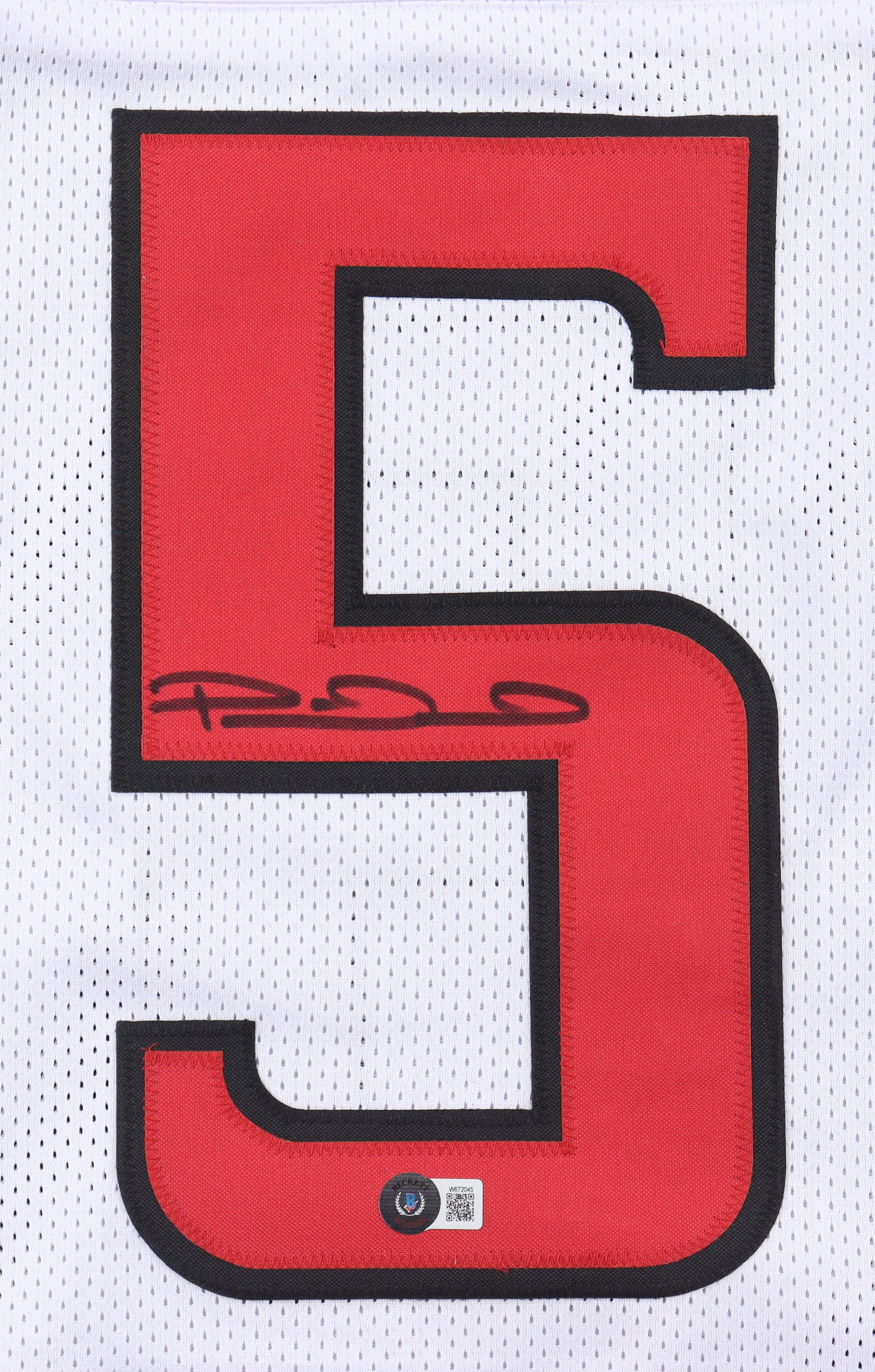 Patrick Mahomes Signed Jersey (Beckett) at PristineAuction.com Patrick Mahomes Signed Jersey (Beckett) at PristineAuction.com