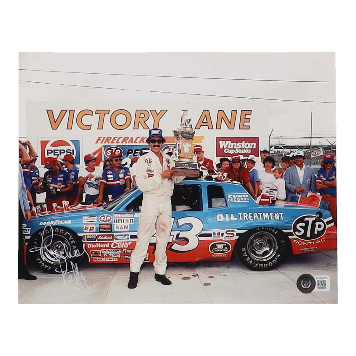 Richard Petty Signed NASCAR 8x10 Photo (Beckett) at PristineAuction.com Richard Petty Signed NASCAR 8x10 Photo (Beckett) at PristineAuction.com