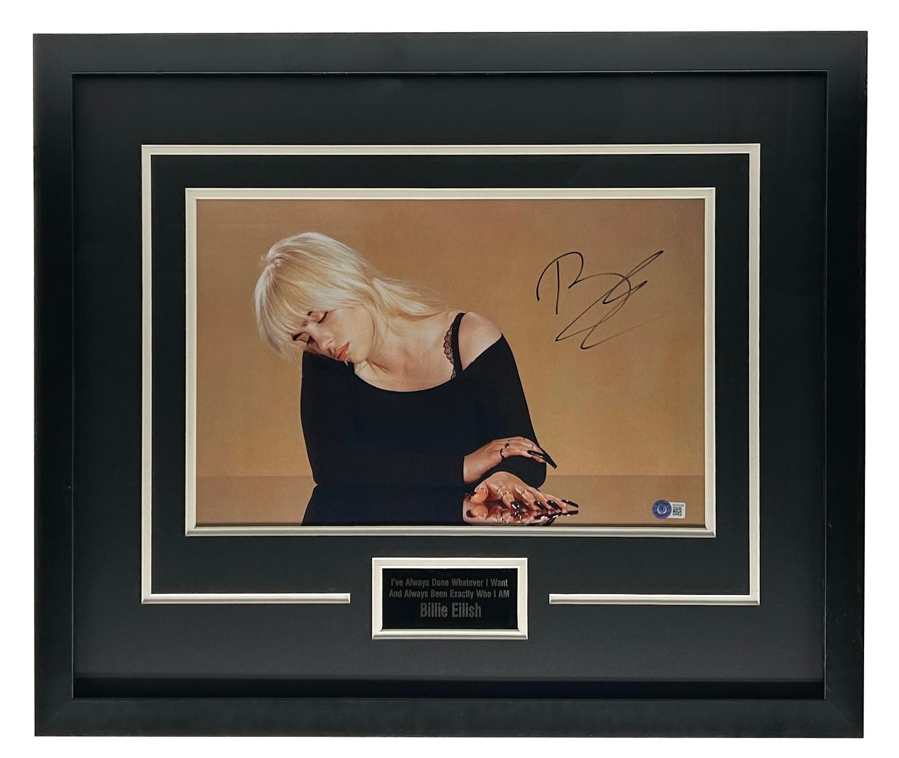 Billie Eilish Signed Custom Framed Photo (Beckett) at PristineAuction.com Billie Eilish Signed Custom Framed Photo (Beckett) at PristineAuction.com