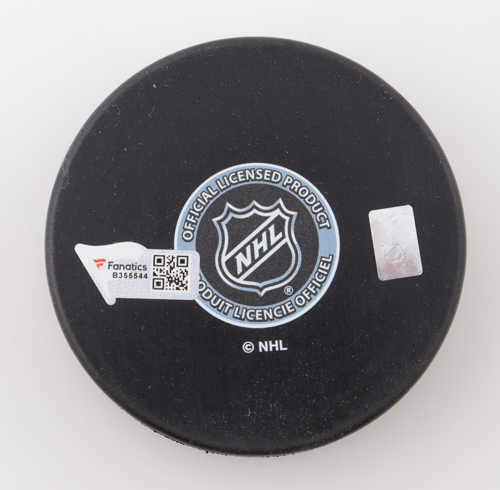 Steven Stamkos Signed Lightning Logo Hockey Puck (Fanatics) at PristineAuction.com Steven Stamkos Signed Lightning Logo Hockey Puck (Fanatics) at PristineAuction.com