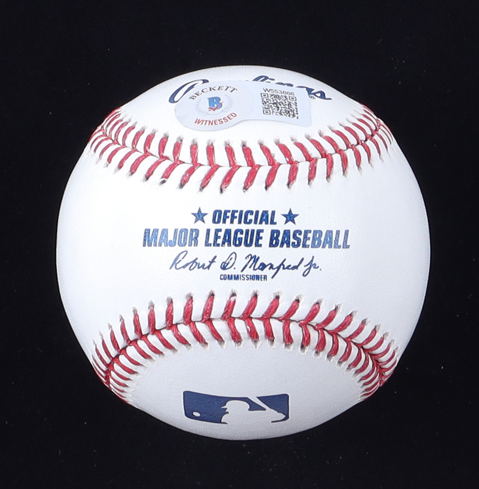 Ronald Acuna Jr. Signed OML Baseball (Beckett) at PristineAuction.com Ronald Acuna Jr. Signed OML Baseball (Beckett) at PristineAuction.com