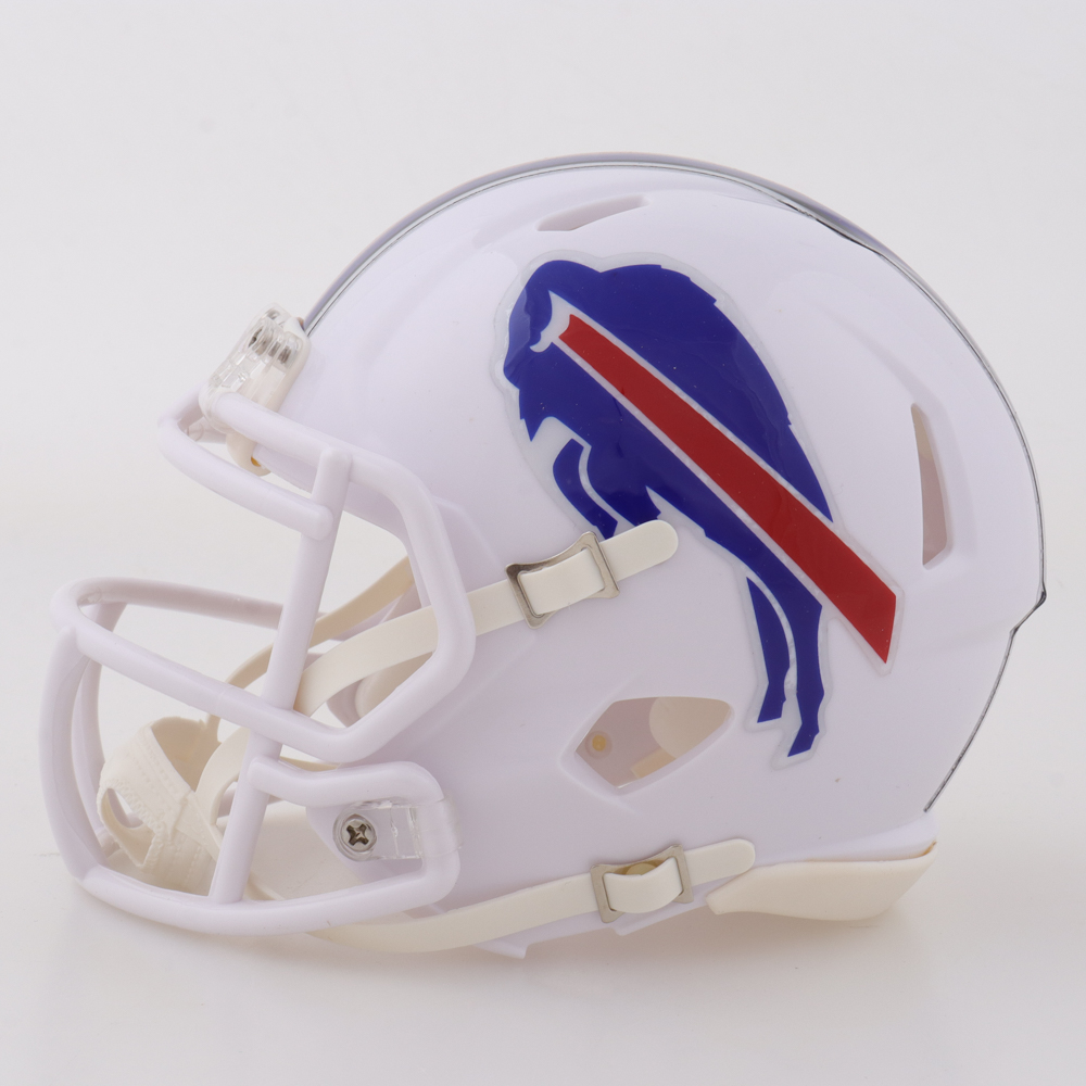 Stefon Diggs Signed Bills Speed Mini Helmet (Beckett) at PristineAuction.com Stefon Diggs Signed Bills Speed Mini Helmet (Beckett) at PristineAuction.com