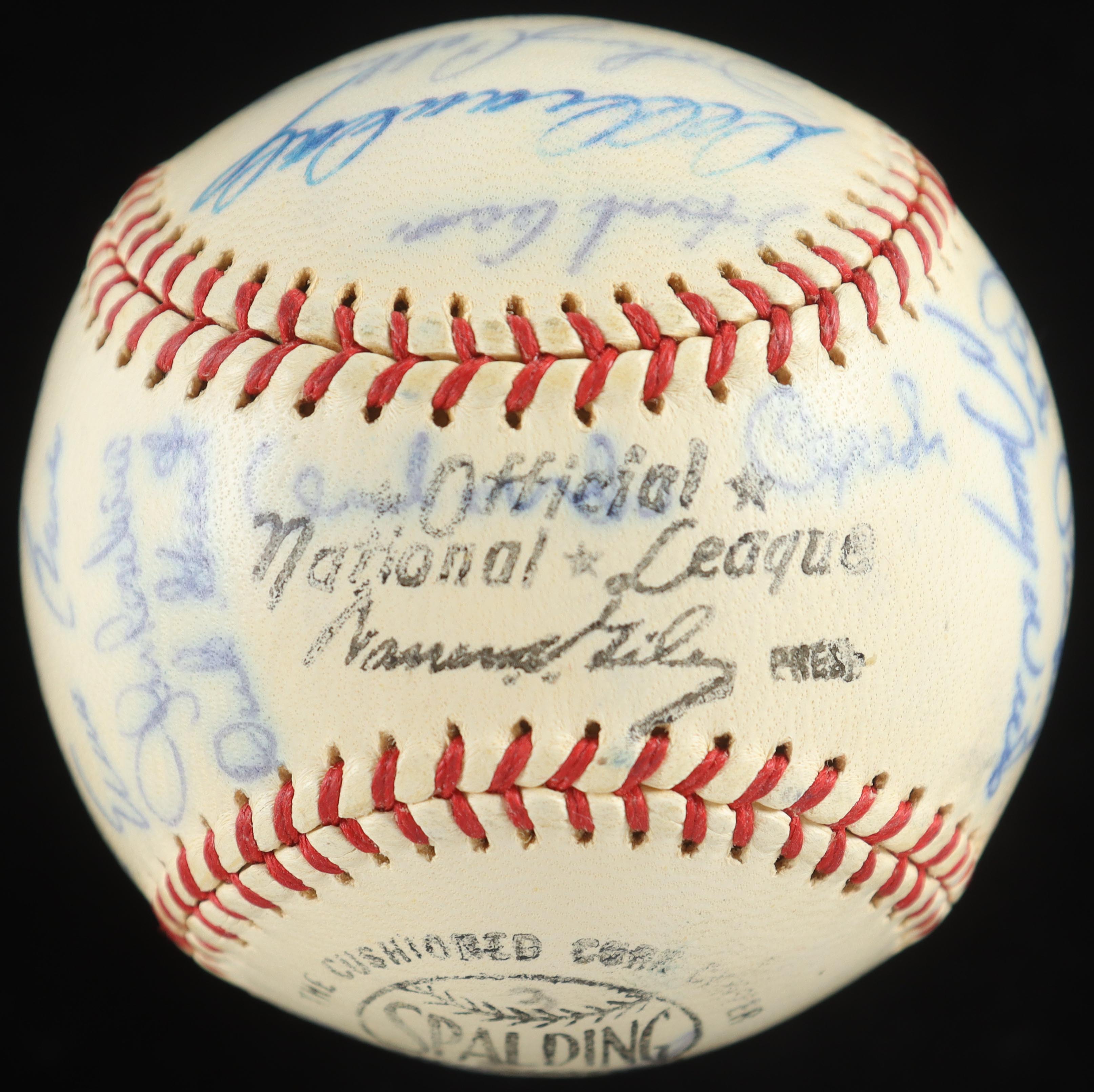 1962 NL All-Stars ONL Baseball Signed By (25) with Orlando Cepeda, Bob Gibson, Hank Aaron, Ernie Banks, Roberto Clemente (JSA) at PristineAuction.com 1962 NL All-Stars ONL Baseball Signed By (25) with Orlando Cepeda, Bob Gibson, Hank Aaron, Ernie Banks, Roberto Clemente (JSA) at PristineAuction.com