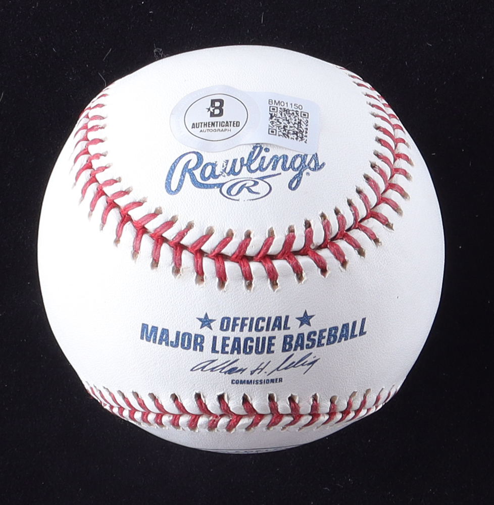 Mike Schmidt Signed Philadelphia Veterans Stadium Logo Baseball Inscribed "1978-89" (Beckett) at PristineAuction.com Mike Schmidt Signed Philadelphia Veterans Stadium Logo Baseball Inscribed "1978-89" (Beckett) at PristineAuction.com