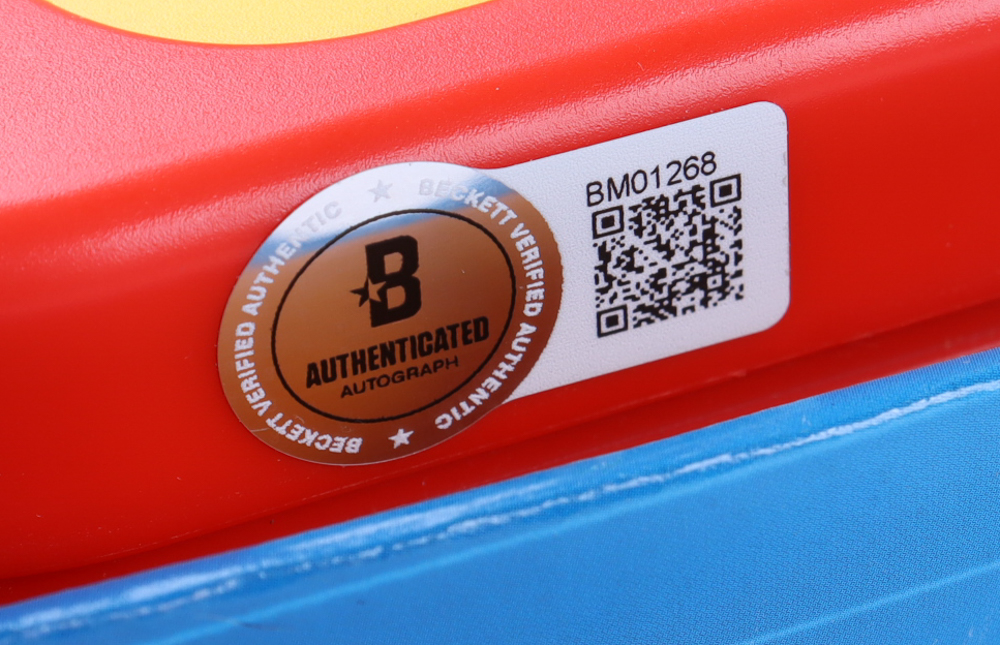 Henry Thomas & Matthew Demeritt Signed "E.T." Speak & Spell Game Inscribed "ET" & "Elliott" (Beckett) at PristineAuction.com Henry Thomas & Matthew Demeritt Signed "E.T." Speak & Spell Game Inscribed "ET" & "Elliott" (Beckett) at PristineAuction.com