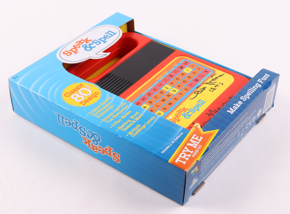 Henry Thomas & Matthew Demeritt Signed "E.T." Speak & Spell Game Inscribed "ET" & "Elliott" (Beckett) at PristineAuction.com Henry Thomas & Matthew Demeritt Signed "E.T." Speak & Spell Game Inscribed "ET" & "Elliott" (Beckett) at PristineAuction.com