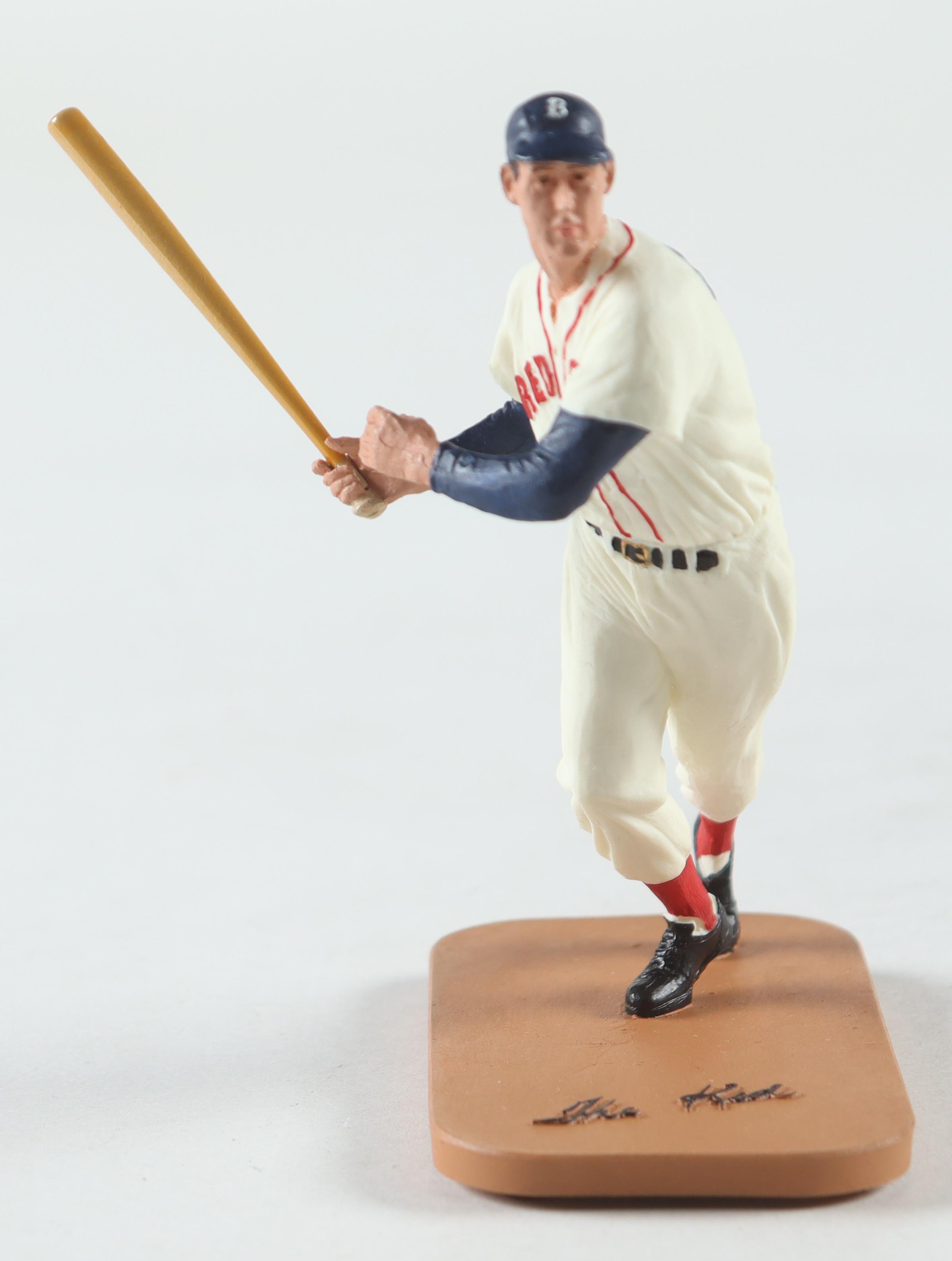 Ted Williams LE "The Kid" Ceramic Figurine (Gartlan USA) at PristineAuction.com Ted Williams LE "The Kid" Ceramic Figurine (Gartlan USA) at PristineAuction.com