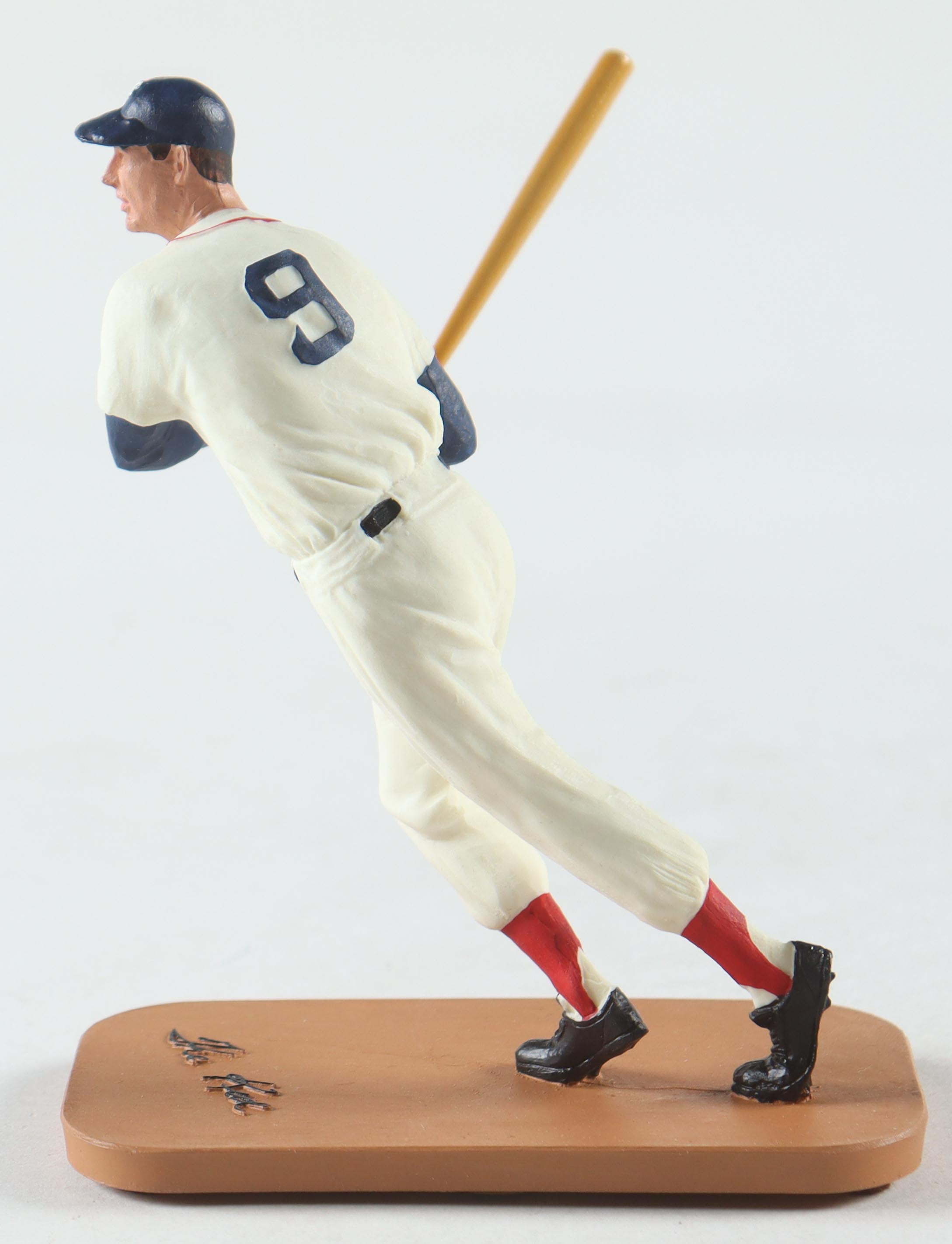 Ted Williams LE "The Kid" Ceramic Figurine (Gartlan USA) at PristineAuction.com Ted Williams LE "The Kid" Ceramic Figurine (Gartlan USA) at PristineAuction.com