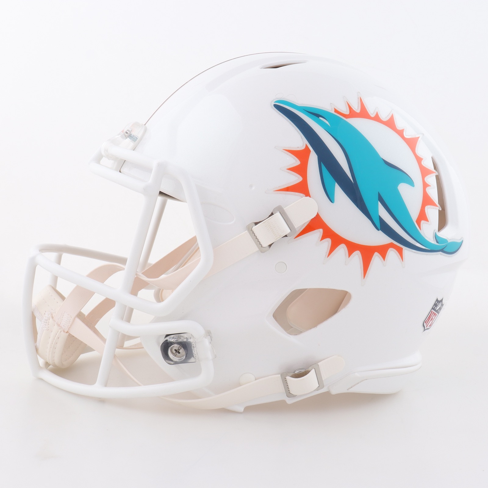 Jason Taylor Signed Dolphins Full-Size Speed Helmet (Beckett) at PristineAuction.com Jason Taylor Signed Dolphins Full-Size Speed Helmet (Beckett) at PristineAuction.com