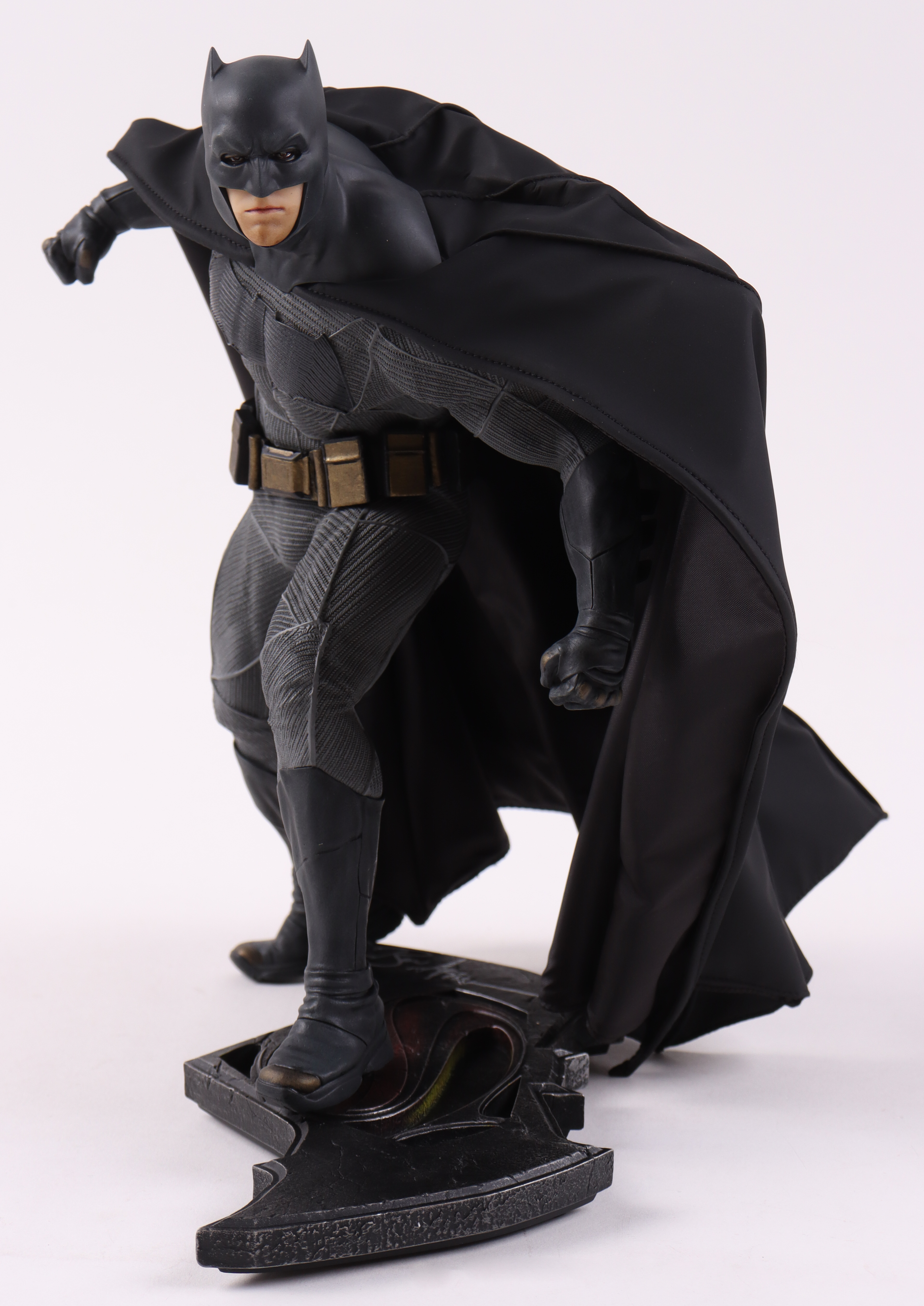 Ben Affleck Autographed Batman Suicide Squad DC 1:10 Art Scale Statue (Celebrity Authentics) at PristineAuction.com Ben Affleck Autographed Batman Suicide Squad DC 1:10 Art Scale Statue (Celebrity Authentics) at PristineAuction.com