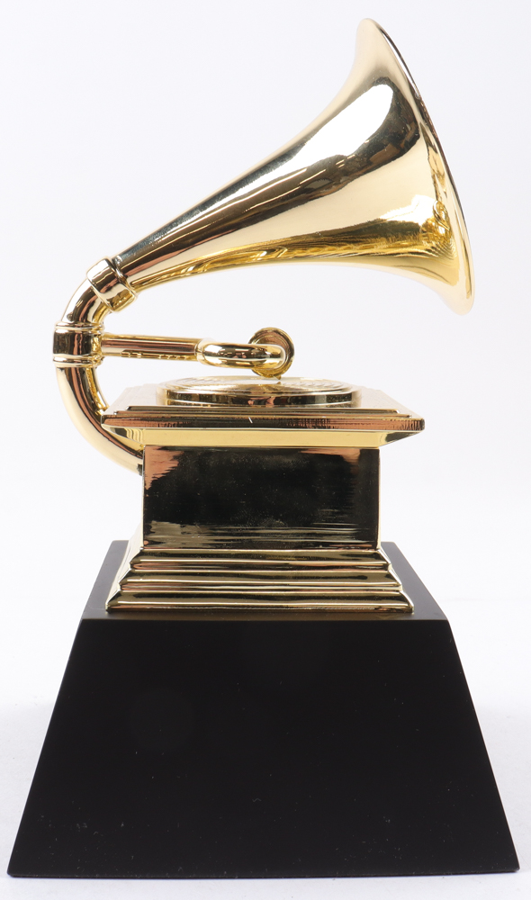 Taylor Swift 2009 Album of the Year "Fearless" Replica Grammy Awards Gramophone Trophy at PristineAuction.com Taylor Swift 2009 Album of the Year "Fearless" Replica Grammy Awards Gramophone Trophy at PristineAuction.com