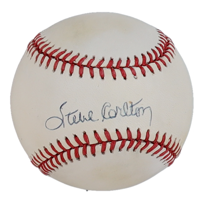 Steve Carlton Signed ONL Baseball (Beckett) at PristineAuction.com Steve Carlton Signed ONL Baseball (Beckett) at PristineAuction.com