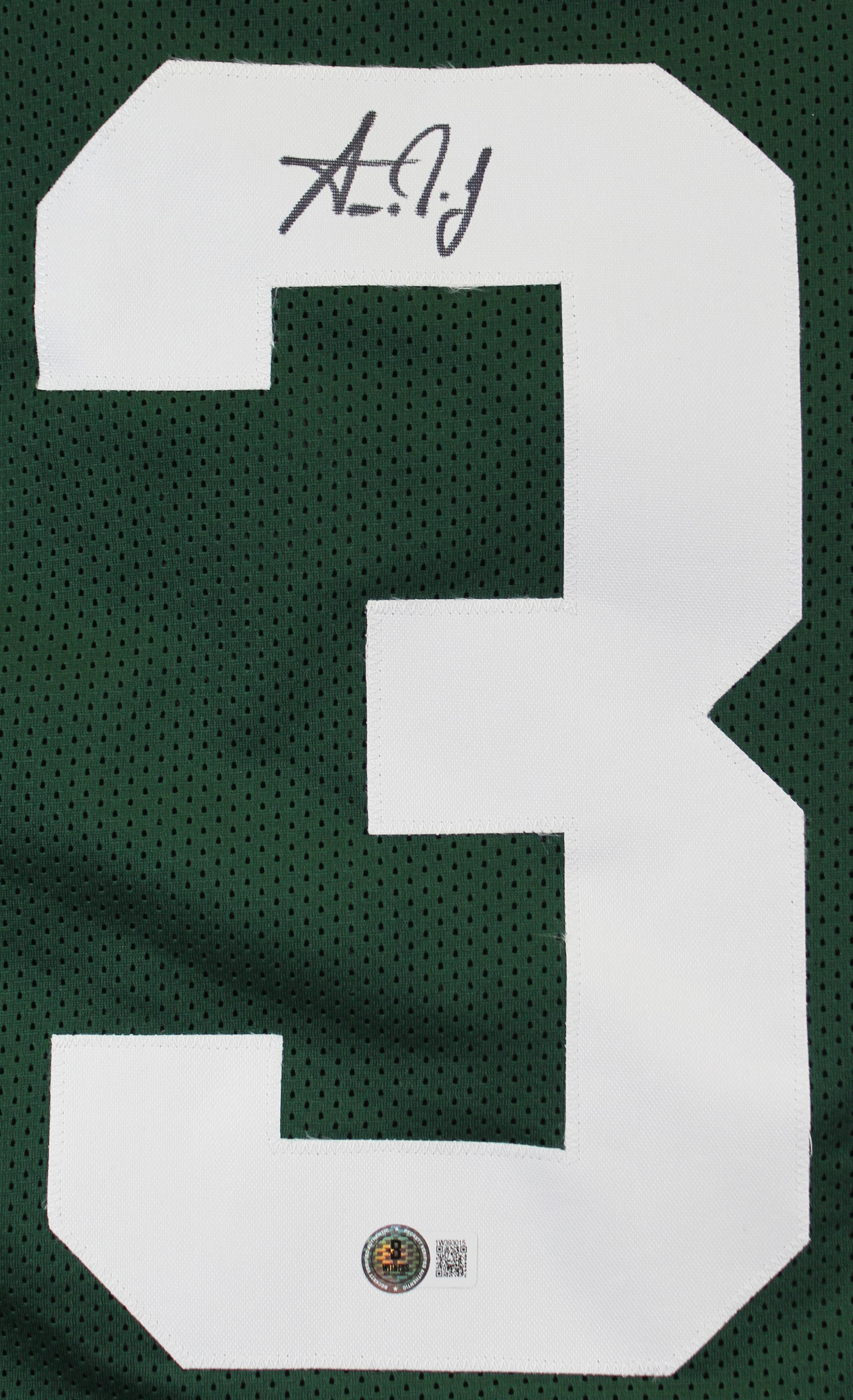 Aaron Jones Signed Jersey (Beckett) at PristineAuction.com Aaron Jones Signed Jersey (Beckett) at PristineAuction.com