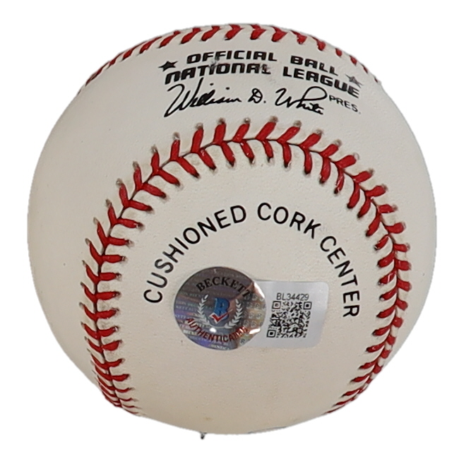 Juan Marichal Signed ONL Baseball (Beckett) at PristineAuction.com Juan Marichal Signed ONL Baseball (Beckett) at PristineAuction.com