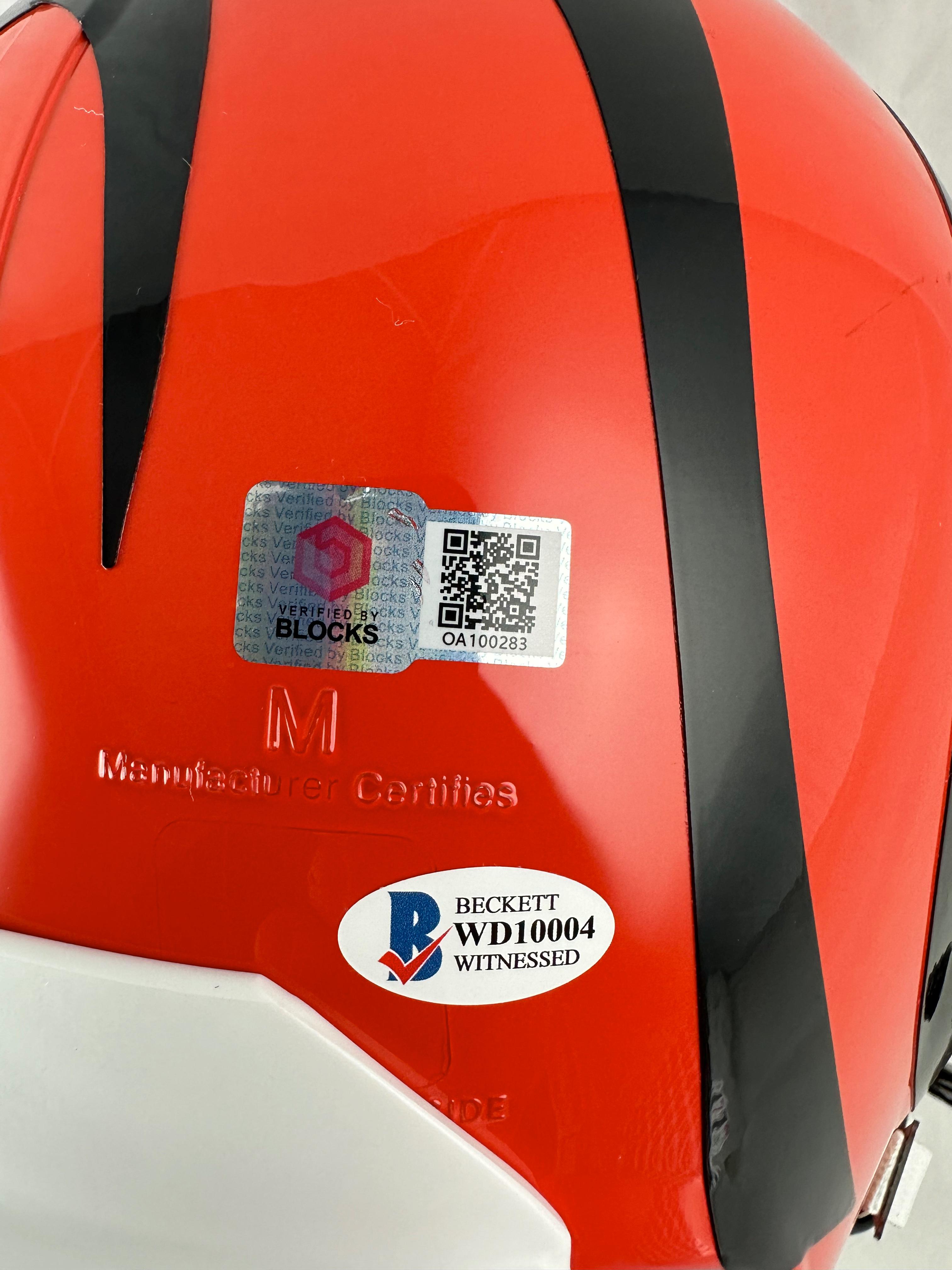 Chad Johnson Signed Bengals Full-Size Helmet (Beckett) at PristineAuction.com Chad Johnson Signed Bengals Full-Size Helmet (Beckett) at PristineAuction.com