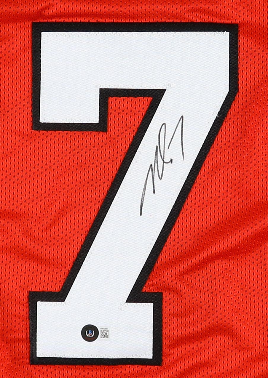 Michael Vick Signed Jersey (Beckett) at PristineAuction.com Michael Vick Signed Jersey (Beckett) at PristineAuction.com