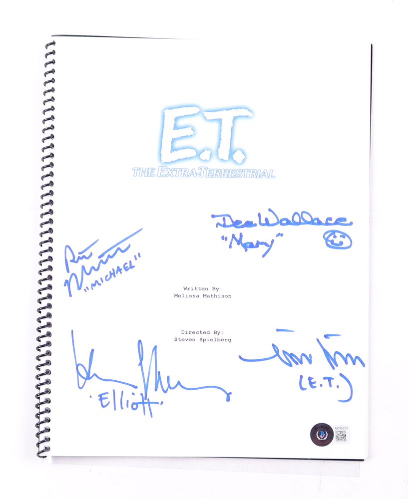 "E.T. The Extra-Terrestrial" Movie Script Signed By (4) with Dee Wallace, Henry Thomas, Matthew De Meritt & Robert MacNaughton & Character Name Inscriptions (Beckett) at PristineAuction.com "E.T. The Extra-Terrestrial" Movie Script Signed By (4) with Dee Wallace, Henry Thomas, Matthew De Meritt & Robert MacNaughton & Character Name Inscriptions (Beckett) at PristineAuction.com
