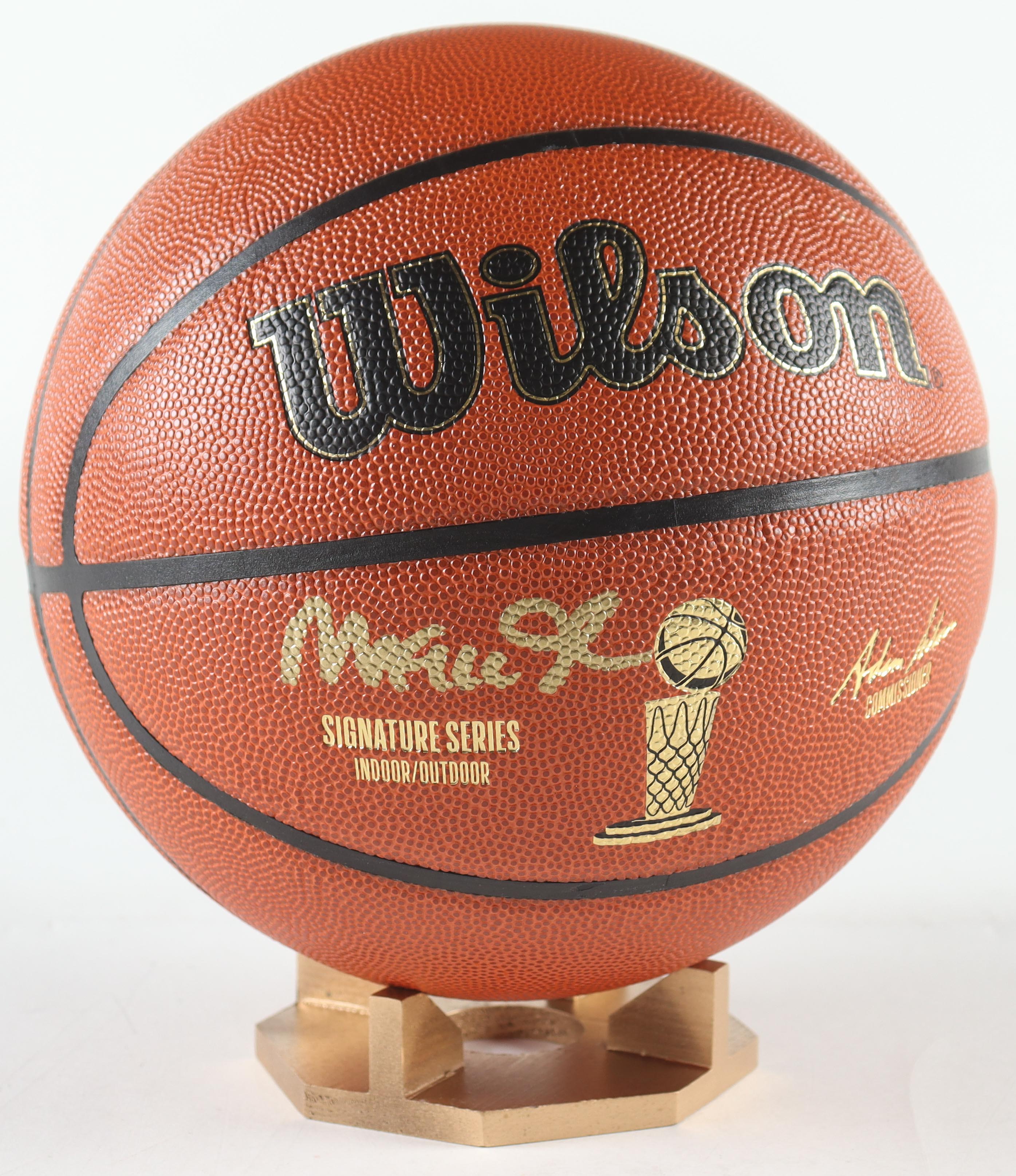 Magic Johnson Signed NBA Signature Series Basketball With Wooden Display Stand (Beckett) at PristineAuction.com Magic Johnson Signed NBA Signature Series Basketball With Wooden Display Stand (Beckett) at PristineAuction.com