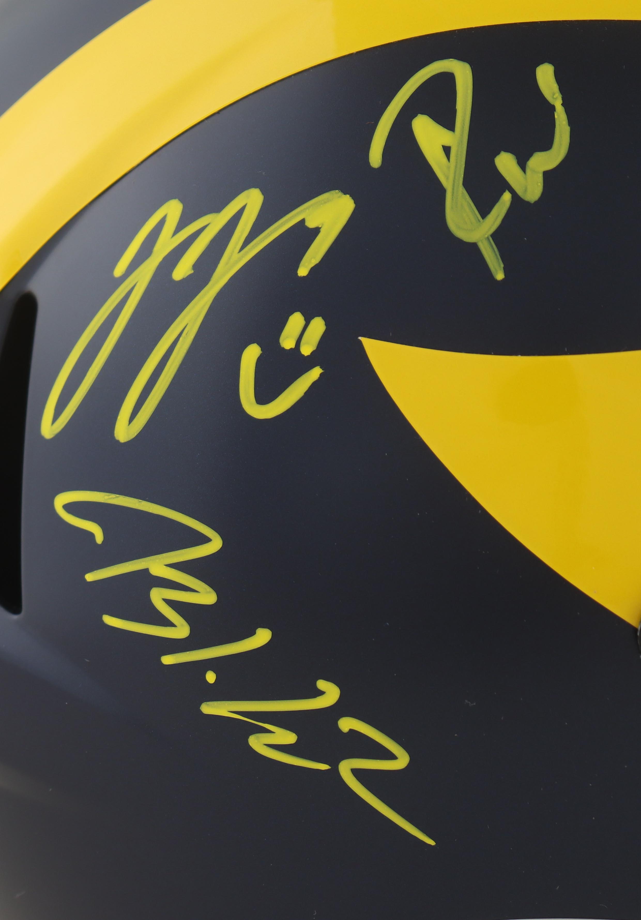 Roman Wilson, Blake Corum & J.J. McCarthy Signed Michigan Wolverines Full-Size Speed Helmet (Beckett) at PristineAuction.com Roman Wilson, Blake Corum & J.J. McCarthy Signed Michigan Wolverines Full-Size Speed Helmet (Beckett) at PristineAuction.com