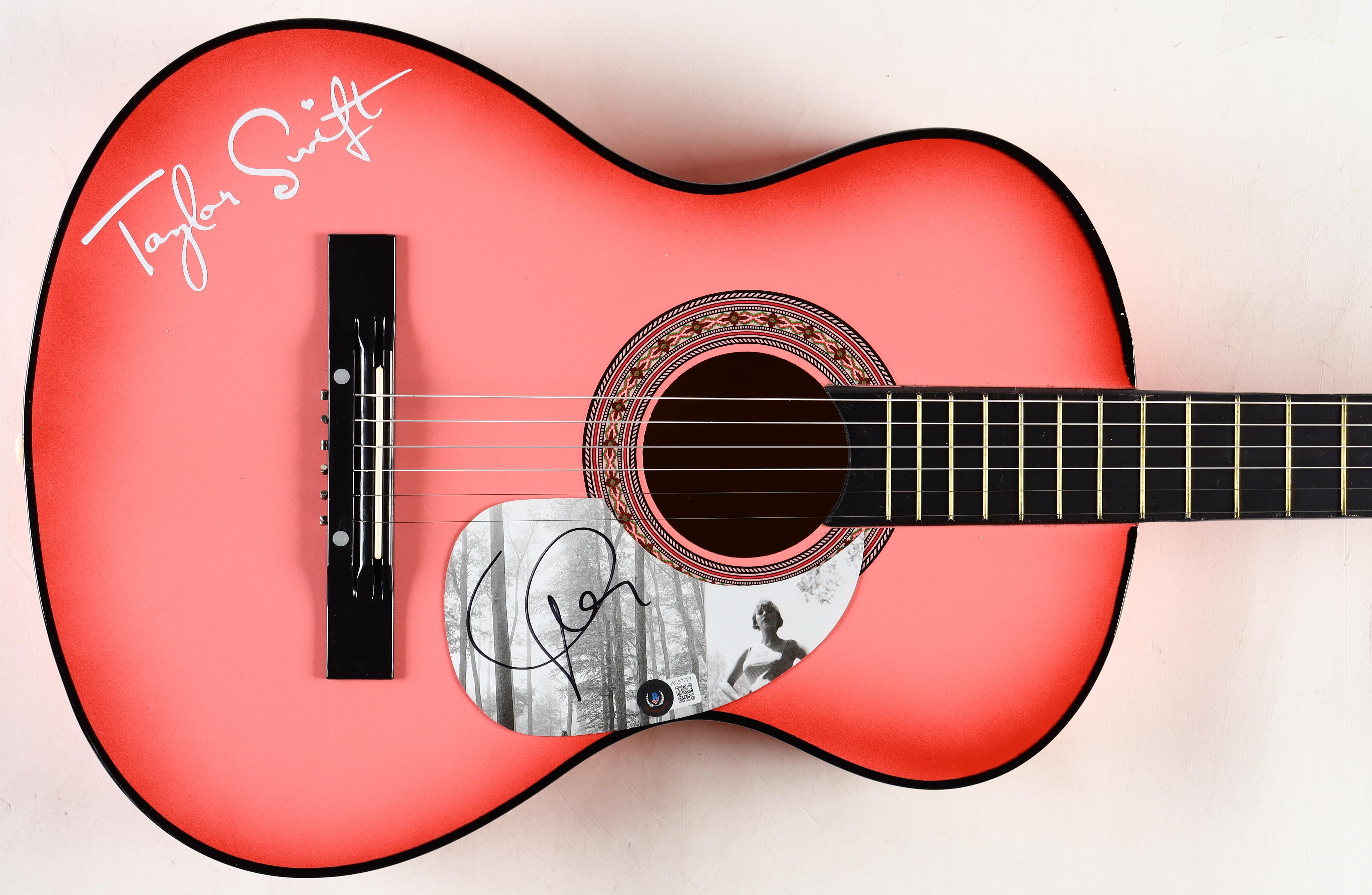 Taylor Swift Signed 38" Acoustic Guitar (Beckett) at PristineAuction.com Taylor Swift Signed 38" Acoustic Guitar (Beckett) at PristineAuction.com