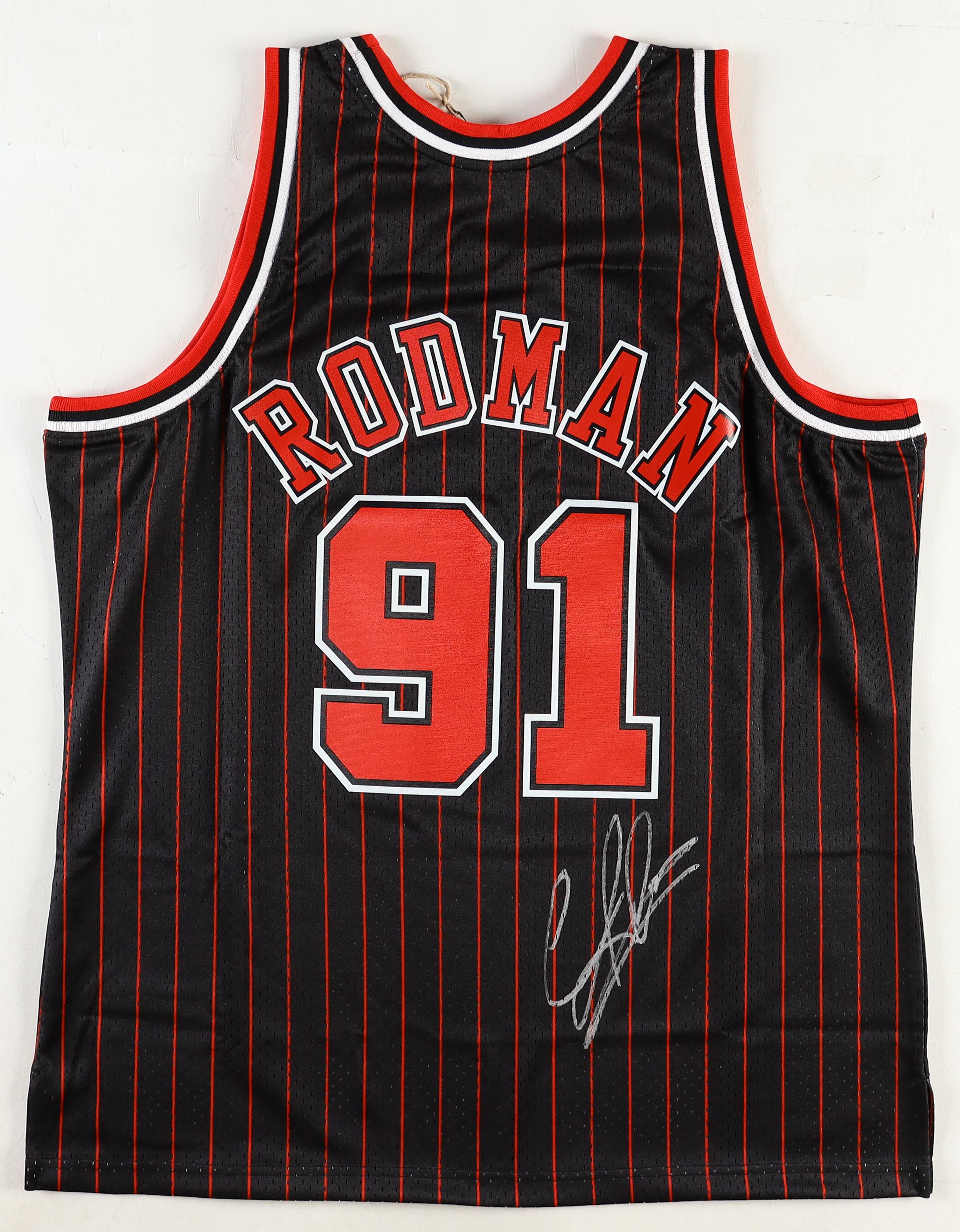 Dennis Rodman Signed Bulls Jersey (Schwartz) at PristineAuction.com Dennis Rodman Signed Bulls Jersey (Schwartz) at PristineAuction.com
