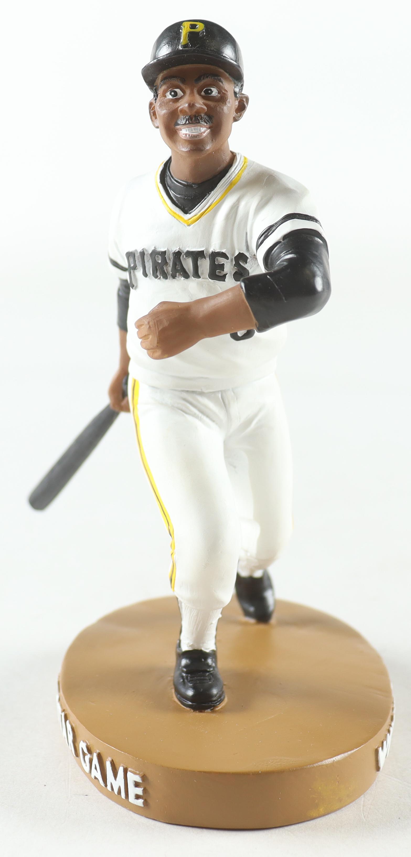 Willie Stargell 2006 All-Star Game Hartland Cooperstown Collection 6.5" Statue at PristineAuction.com Willie Stargell 2006 All-Star Game Hartland Cooperstown Collection 6.5" Statue at PristineAuction.com