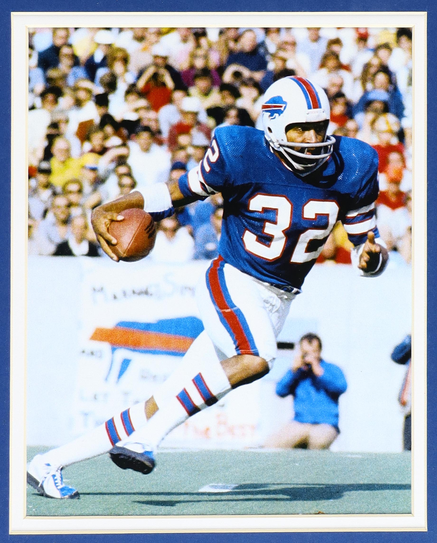 O. J. Simpson Signed Custom Framed Jersey Display (JSA) at PristineAuction.com O. J. Simpson Signed Custom Framed Jersey Display (JSA) at PristineAuction.com