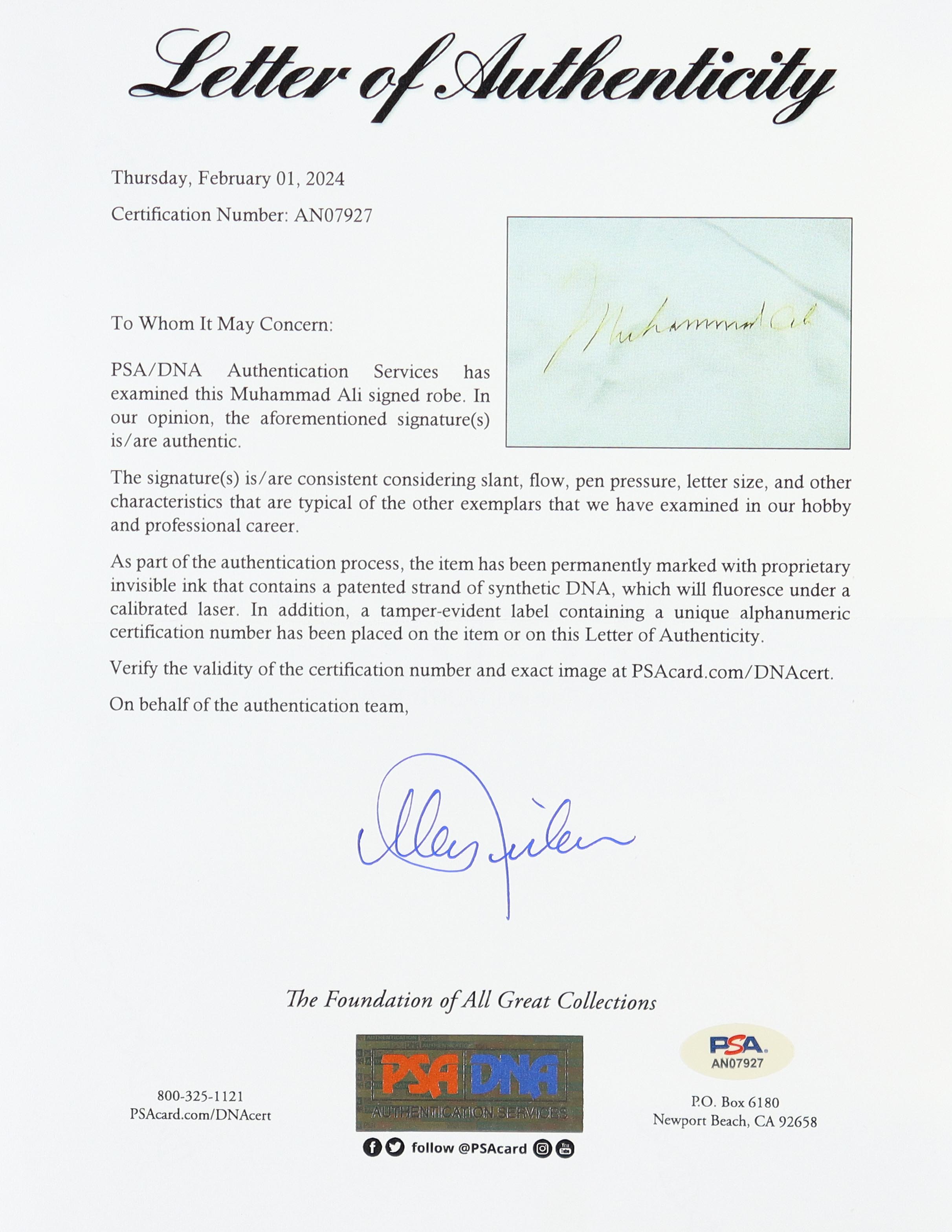 Muhammad Ali Signed Custom Framed Everlast Robe (PSA) at PristineAuction.com Muhammad Ali Signed Custom Framed Everlast Robe (PSA) at PristineAuction.com