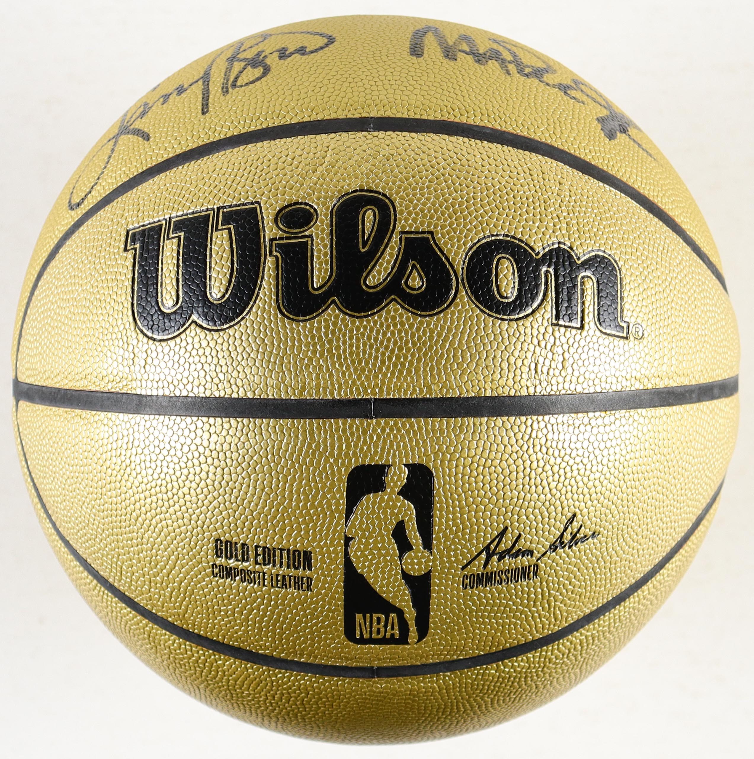 Larry Bird & Magic Johnson Signed Gold NBA Basketball With Acrylic Display Case (PSA & Beckett) at PristineAuction.com Larry Bird & Magic Johnson Signed Gold NBA Basketball With Acrylic Display Case (PSA & Beckett) at PristineAuction.com