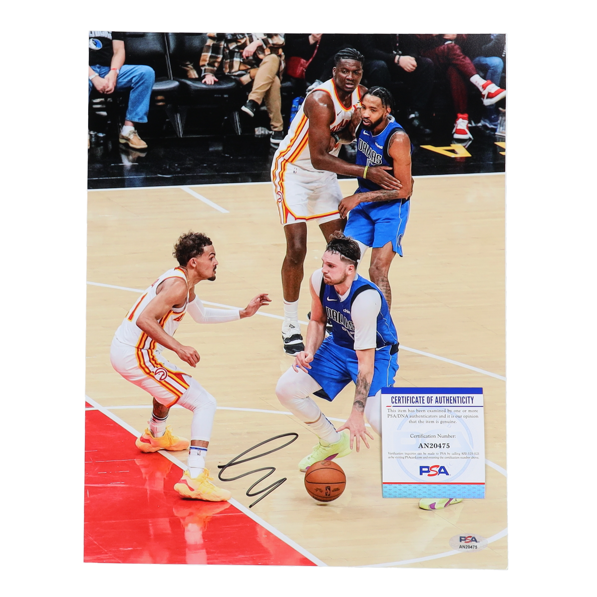 Luka Doncic Signed Mavericks 11x14 Photo (PSA) at PristineAuction.com Luka Doncic Signed Mavericks 11x14 Photo (PSA) at PristineAuction.com