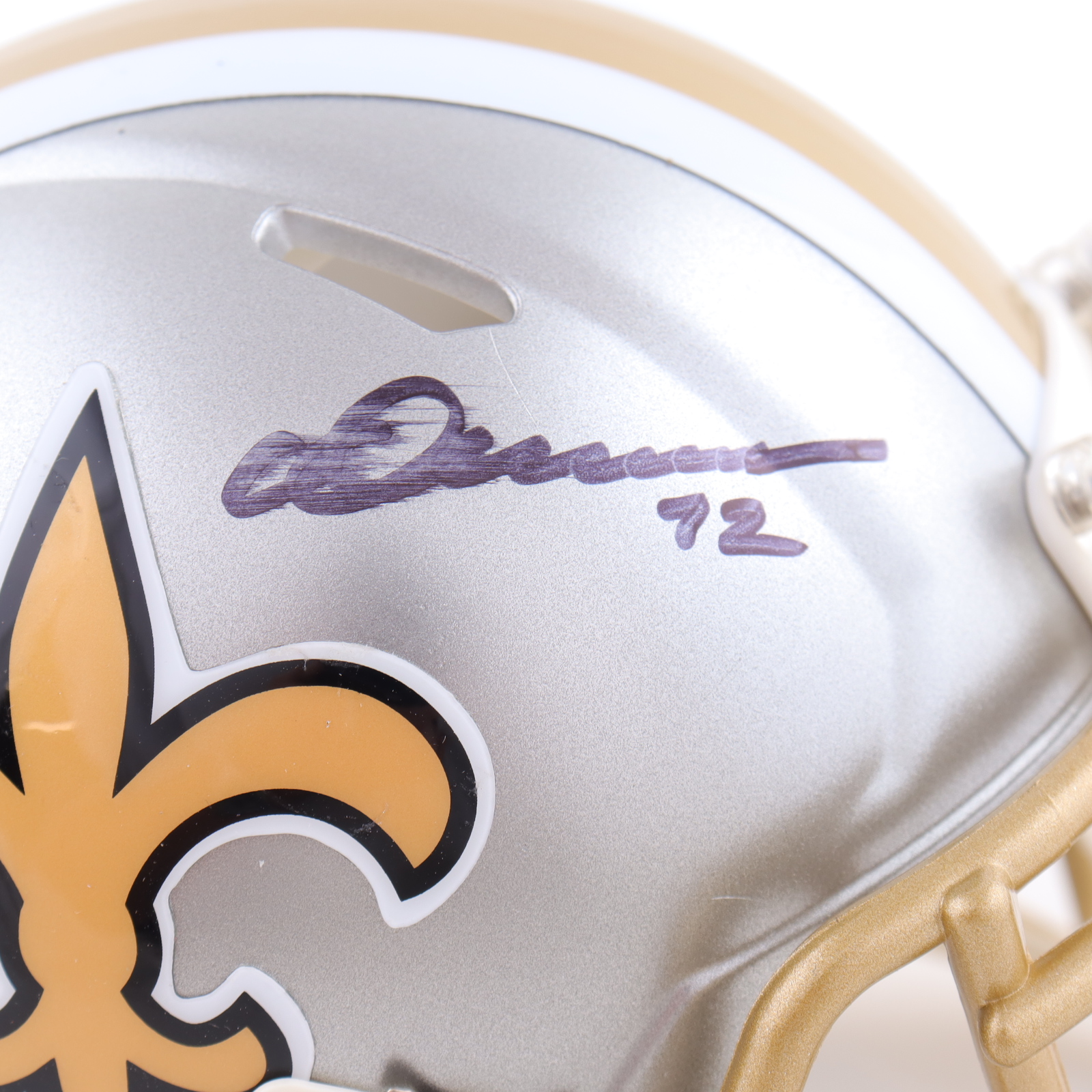 Chris Olave Signed Saints Flash Alternate Speed Mini Helmet (Beckett) at PristineAuction.com Chris Olave Signed Saints Flash Alternate Speed Mini Helmet (Beckett) at PristineAuction.com