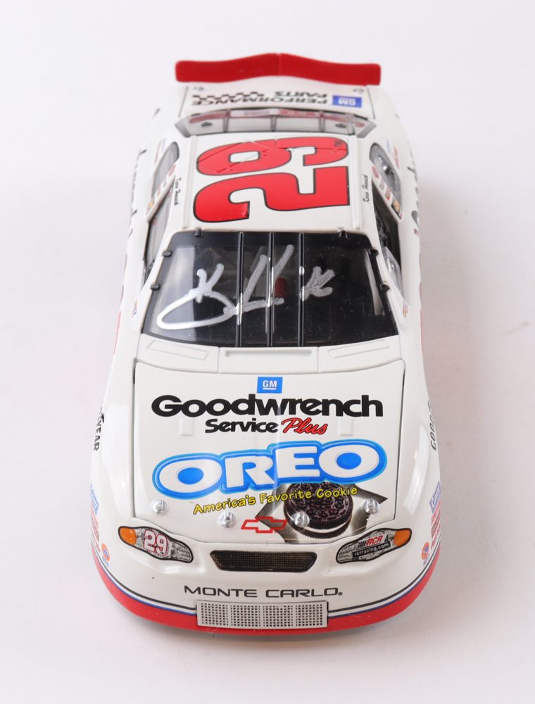 Kevin Harvick Signed LE #29 GM Goodwrench Service OREO Show Car 2001 Monte Carlo 1:24 Die-Cast Car (PA) at PristineAuction.com Kevin Harvick Signed LE #29 GM Goodwrench Service OREO Show Car 2001 Monte Carlo 1:24 Die-Cast Car (PA) at PristineAuction.com