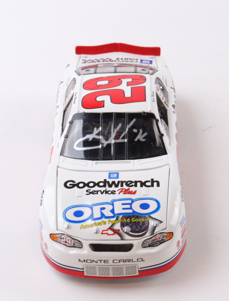 Kevin Harvick Signed LE #29 GM Goodwrench Service OREO Show Car 2001 Monte Carlo 1:24 Die-Cast Car (PA) at PristineAuction.com Kevin Harvick Signed LE #29 GM Goodwrench Service OREO Show Car 2001 Monte Carlo 1:24 Die-Cast Car (PA) at PristineAuction.com