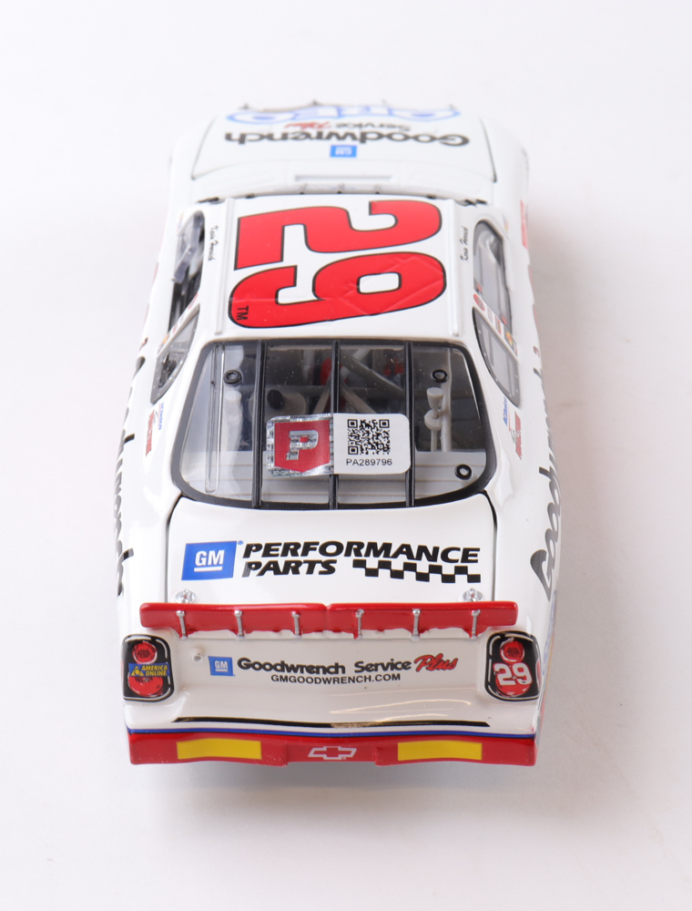 Kevin Harvick Signed LE #29 GM Goodwrench Service OREO Show Car 2001 Monte Carlo 1:24 Die-Cast Car (PA) at PristineAuction.com Kevin Harvick Signed LE #29 GM Goodwrench Service OREO Show Car 2001 Monte Carlo 1:24 Die-Cast Car (PA) at PristineAuction.com