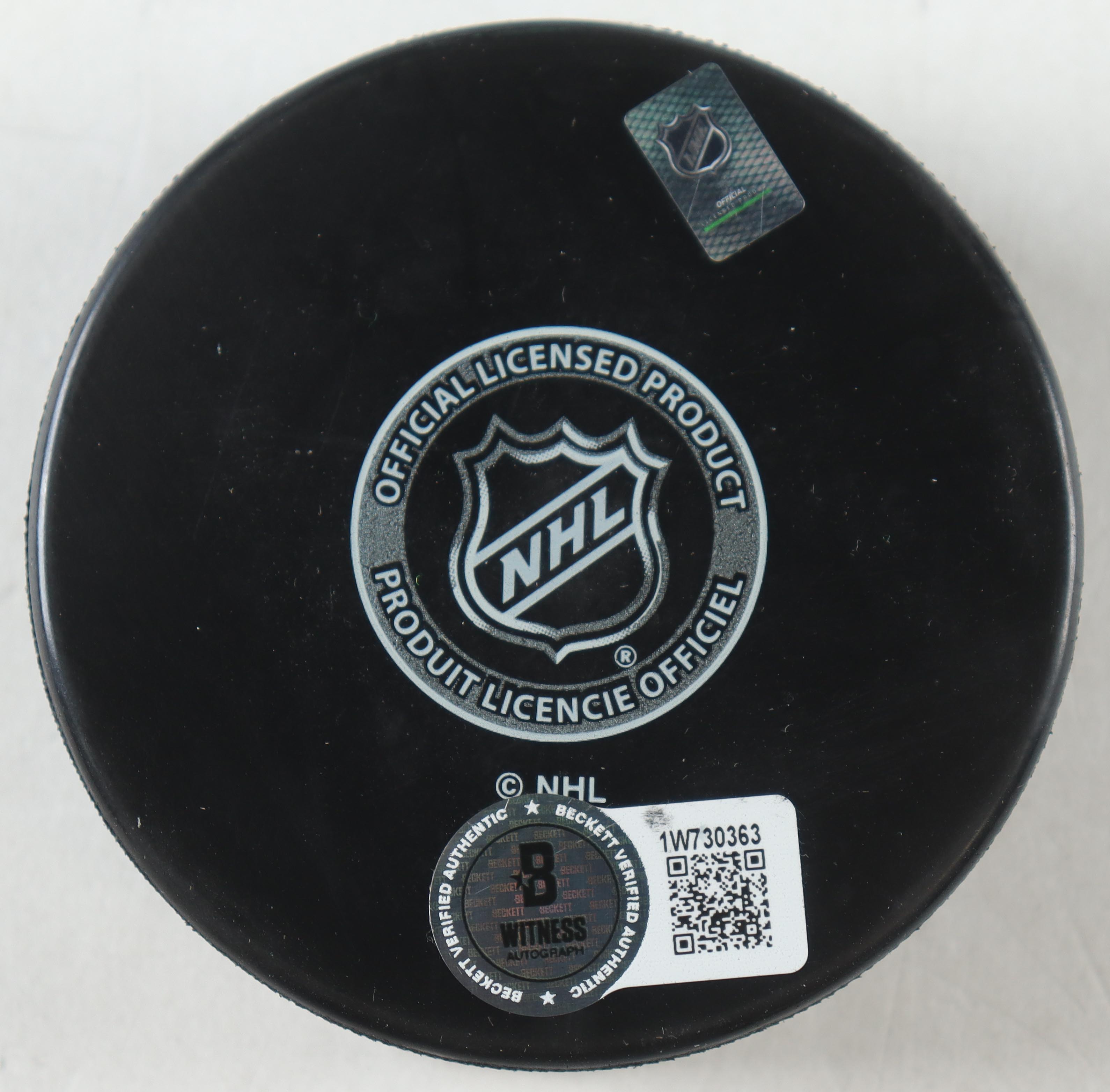 Miro Heiskanen Signed Stars Logo Hockey Puck (Beckett) at PristineAuction.com Miro Heiskanen Signed Stars Logo Hockey Puck (Beckett) at PristineAuction.com