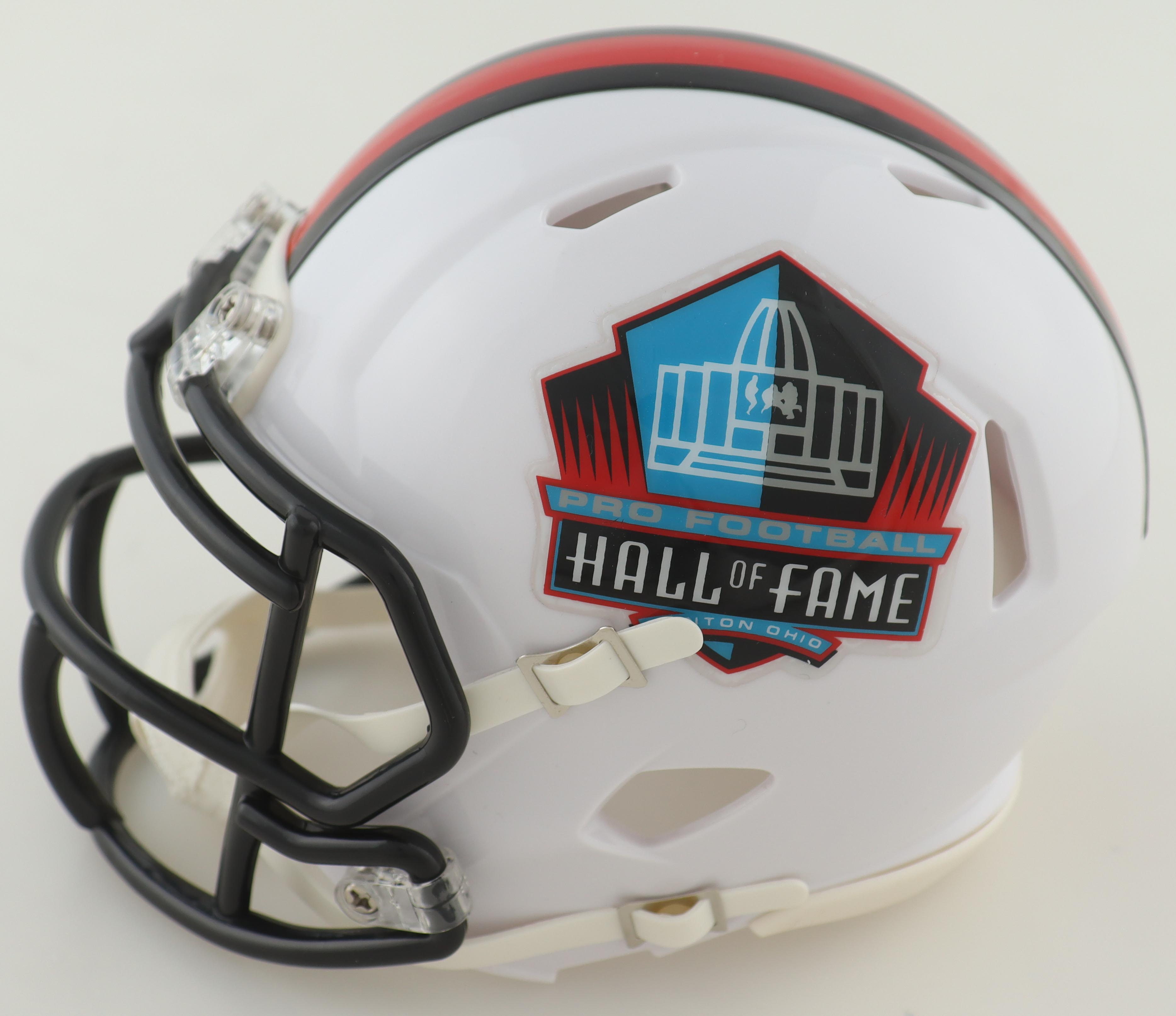 Devin Hester Signed Hall of Fame Speed Mini Helmet (PSA) at PristineAuction.com Devin Hester Signed Hall of Fame Speed Mini Helmet (PSA) at PristineAuction.com