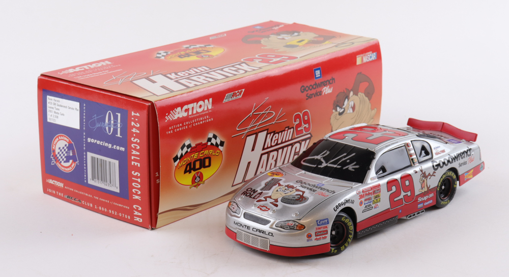ACTION 1/24 2001 Chevy Monte Carlo #29 Looney Tunes GM - Miniature D'occasion