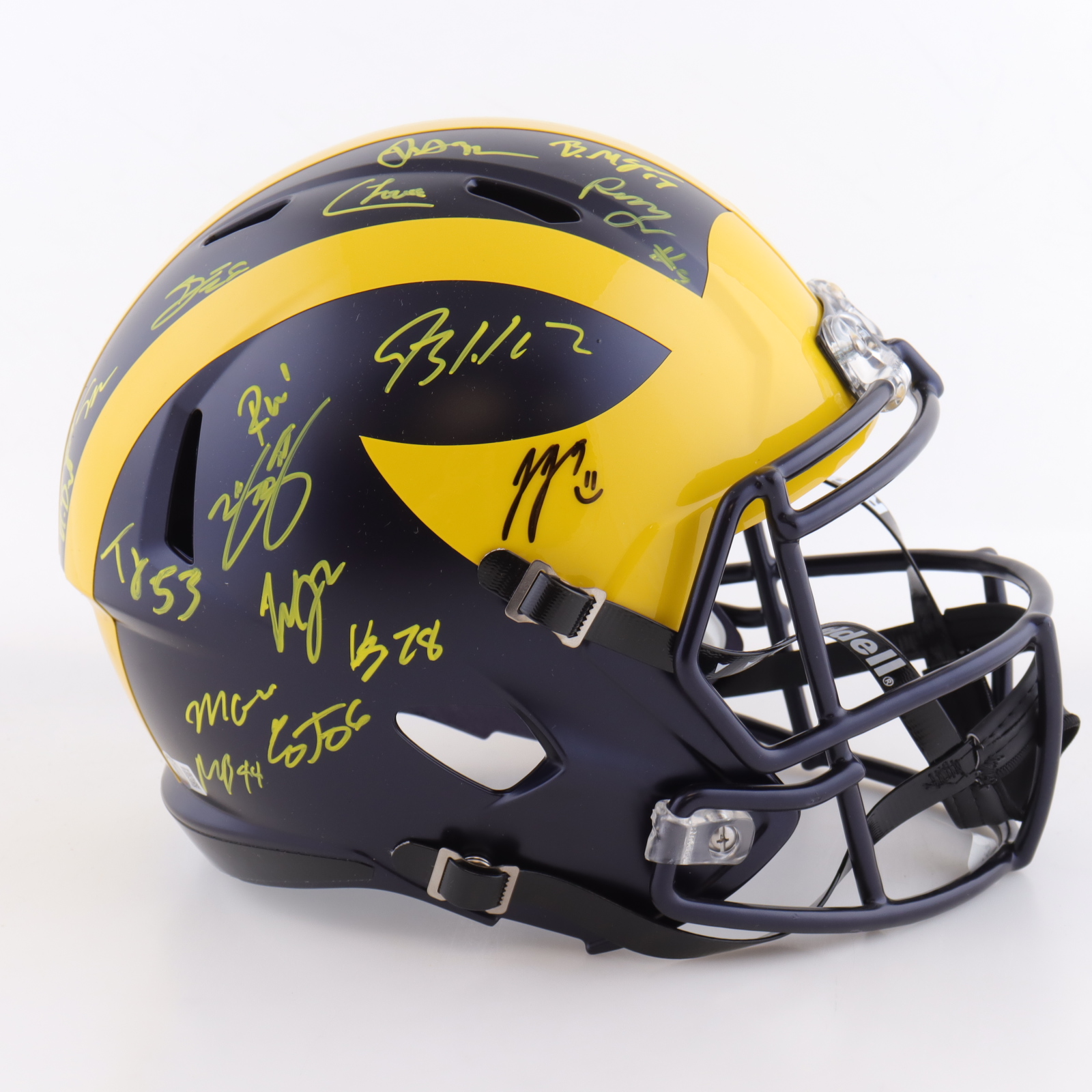 2023 Michigan Wolverines Full-Size Speed Helmet Team-Signed by (19) with J.J. McCarthy, Blake Corum, Roman Wilson, Colston Loveland (Beckett) at PristineAuction.com 2023 Michigan Wolverines Full-Size Speed Helmet Team-Signed by (19) with J.J. McCarthy, Blake Corum, Roman Wilson, Colston Loveland (Beckett) at PristineAuction.com
